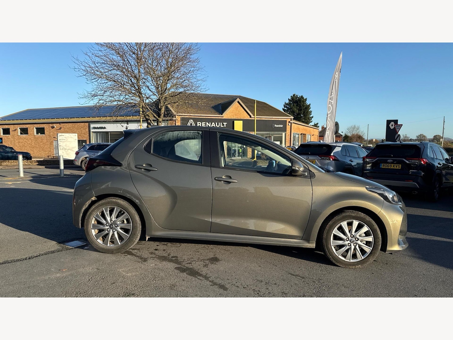 Used Toyota Yaris 2023 for sale - 76832733: Photo 18