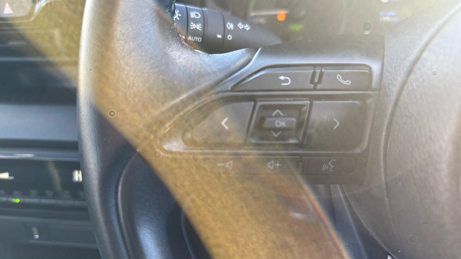 Used Toyota Yaris 2023 for sale - 76832733: Photo 35