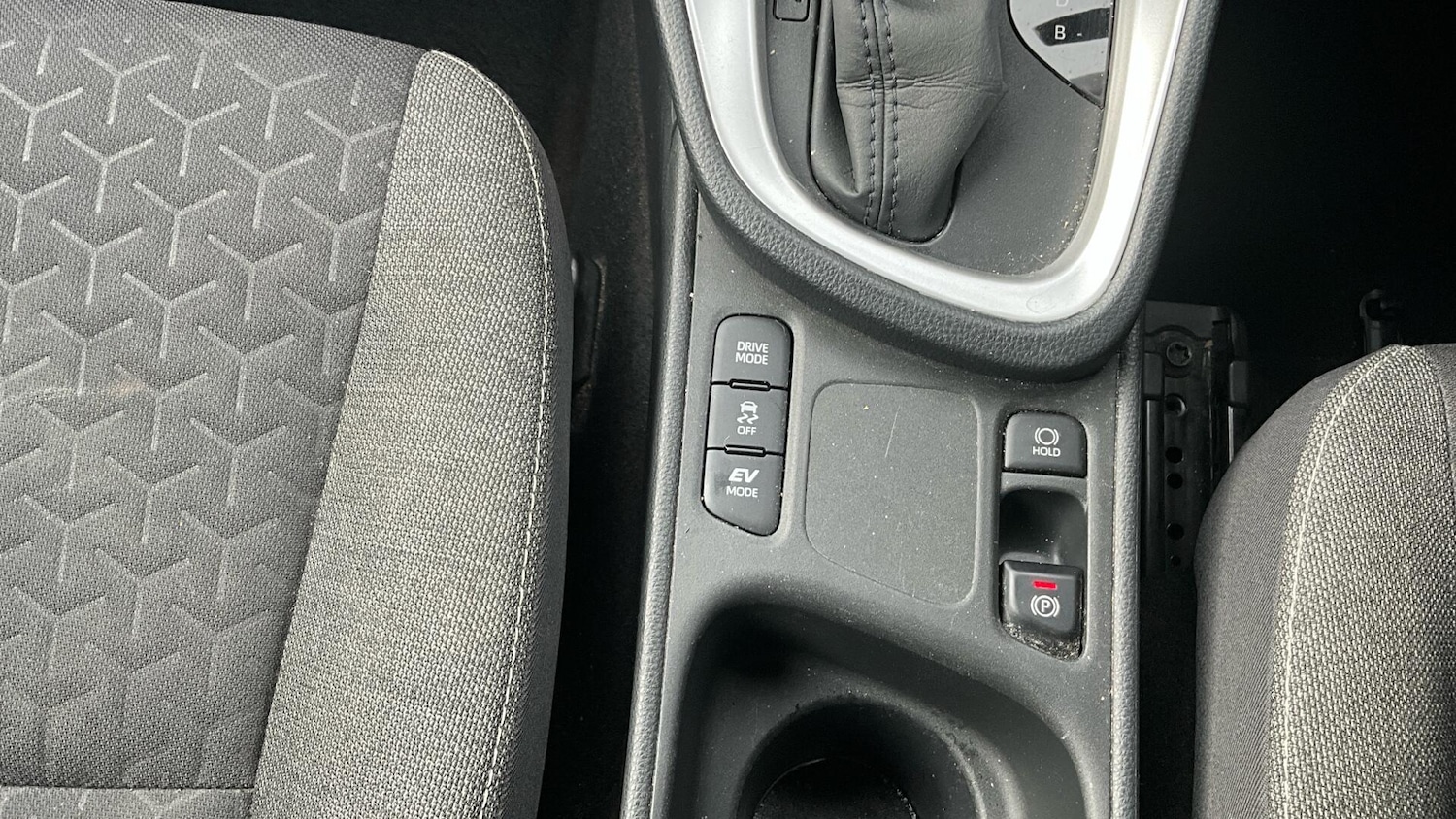 Used Toyota Yaris Cross 2022 for sale - 77396212: Photo 46