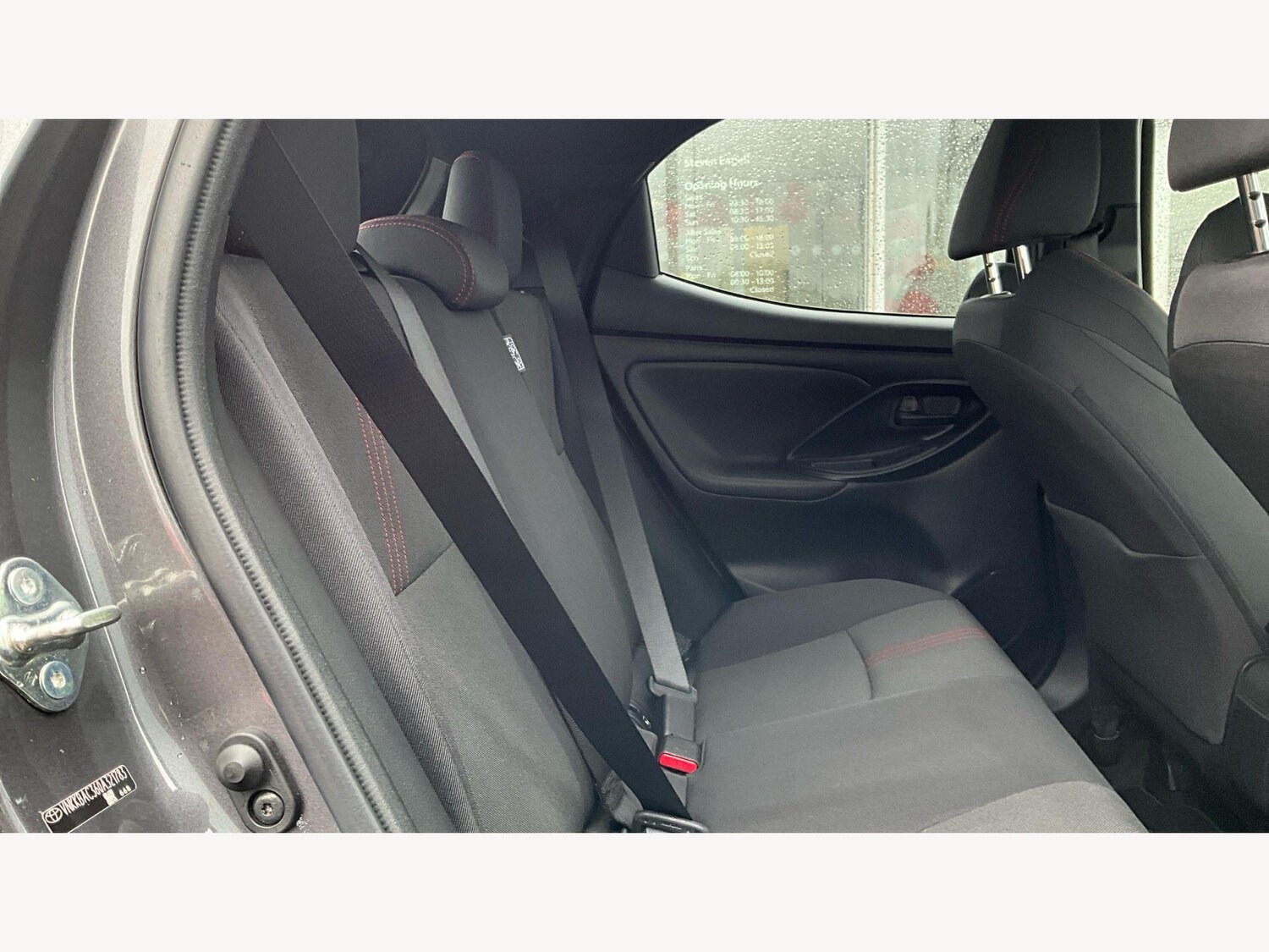 Used Toyota Yaris 2023 for sale - 77940424: Photo 14