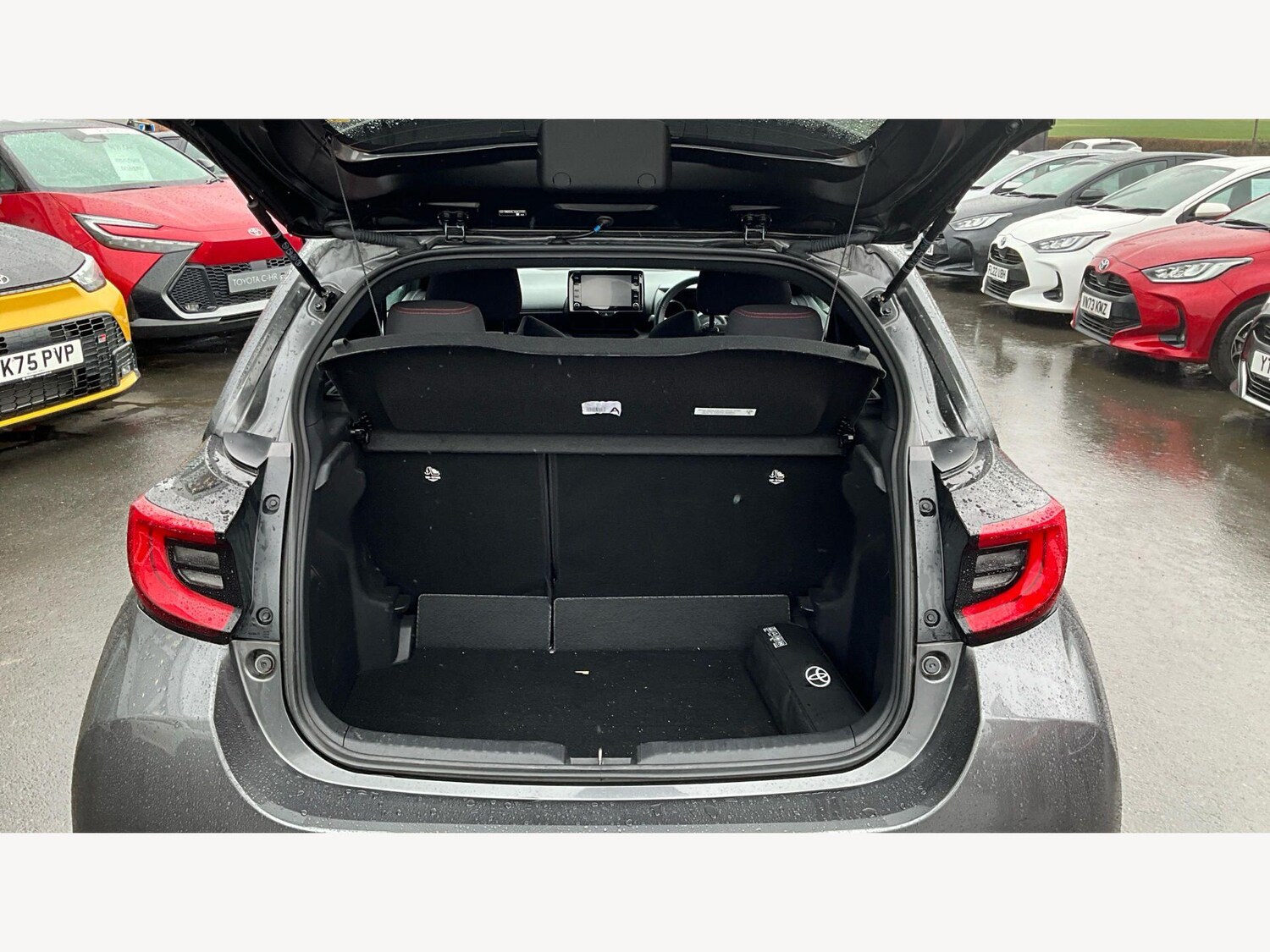 Used Toyota Yaris 2023 for sale - 77940424: Photo 16