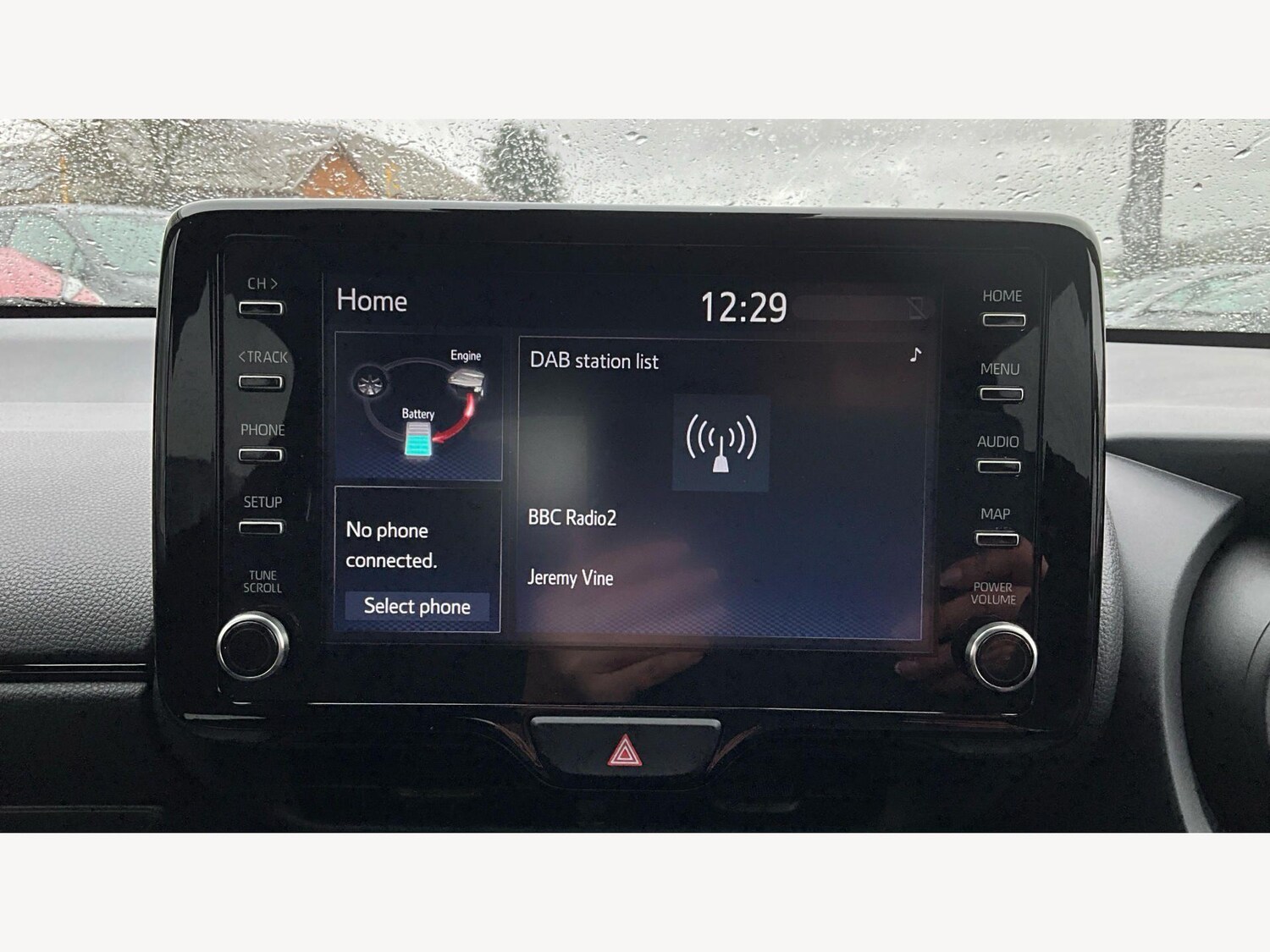 Used Toyota Yaris 2023 for sale - 77940424: Photo 9