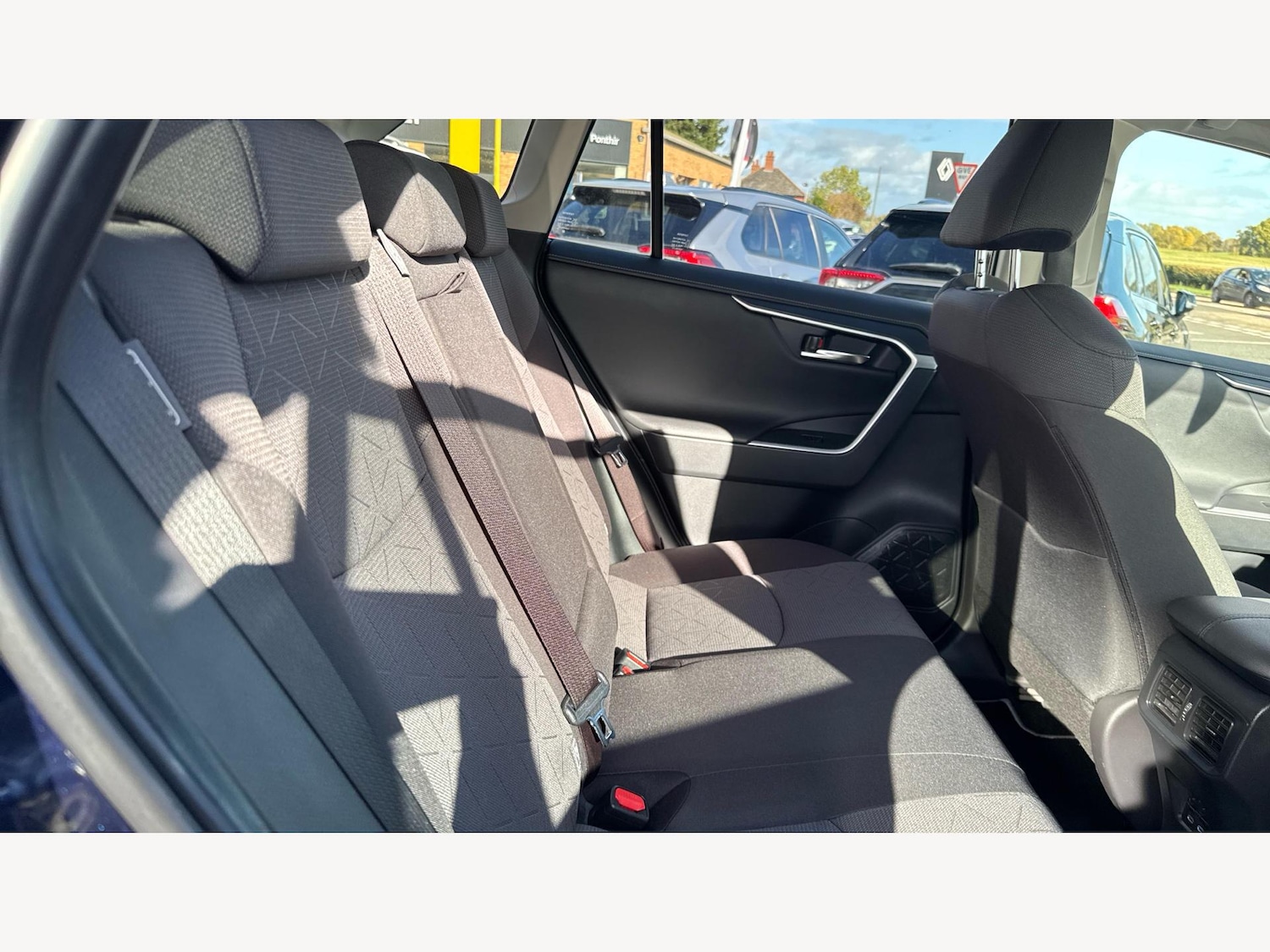 Used Toyota RAV4 2022 for sale - 76527707: Photo 14