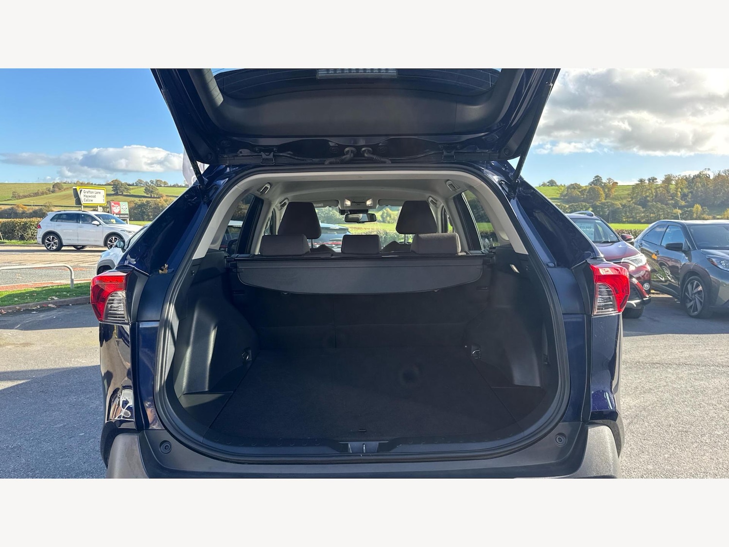 Used Toyota RAV4 2022 for sale - 76527707: Photo 16