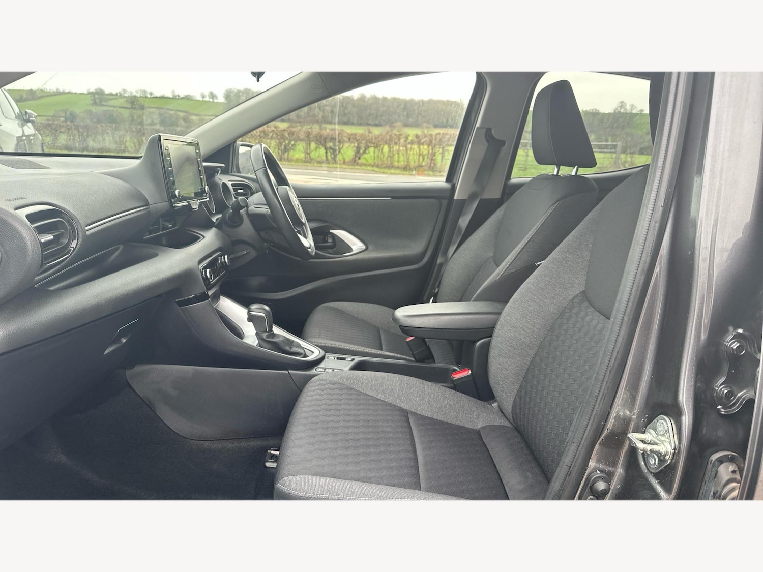 Used Toyota Yaris 2022 for sale - 77599015: Photo 12