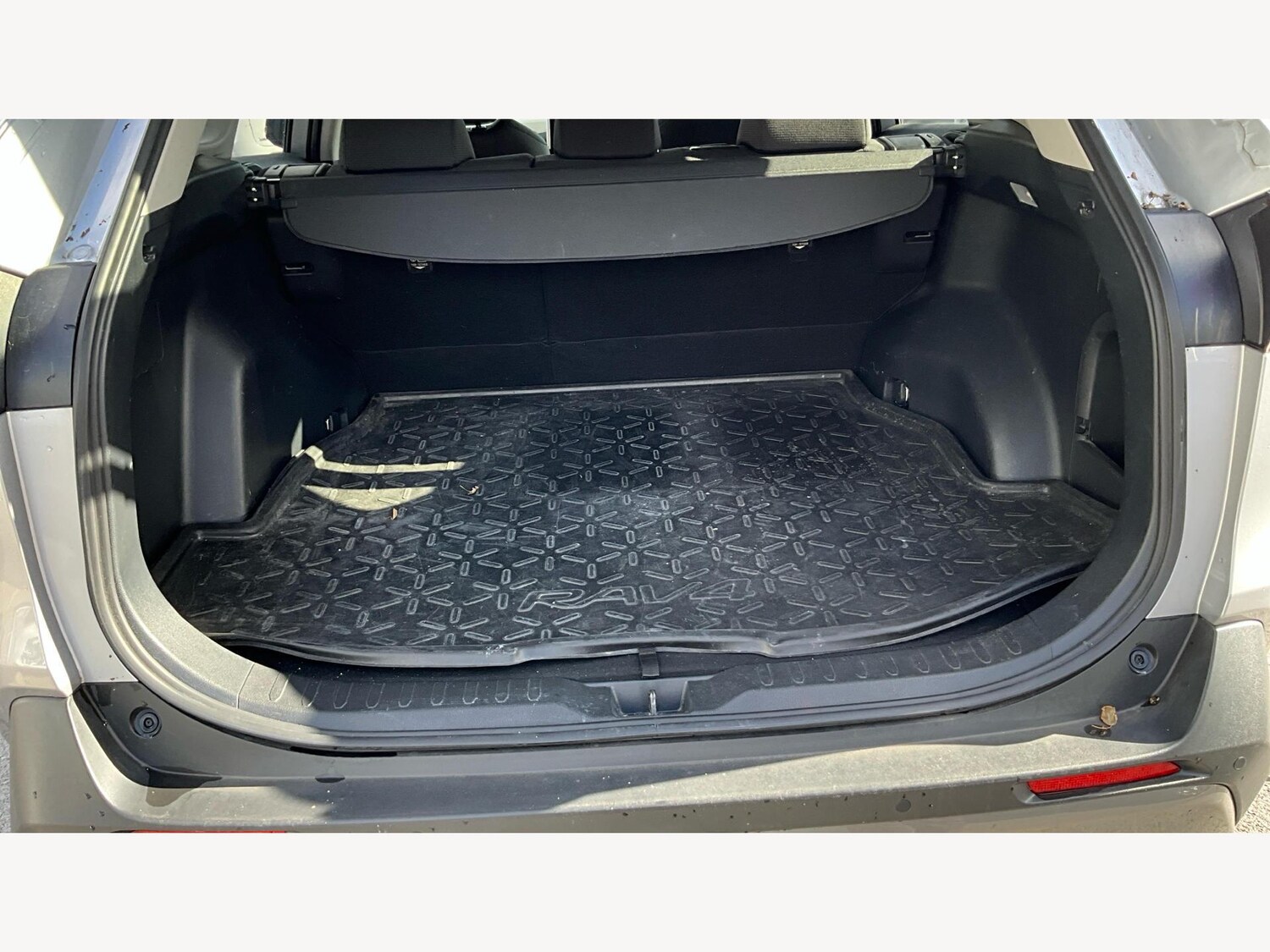 Used Toyota RAV4 for sale - 77670661: Photo 16