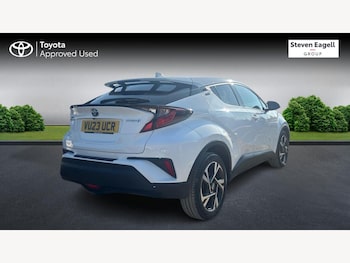 Used Toyota C-HR 2023 for sale - 78348532: Photo