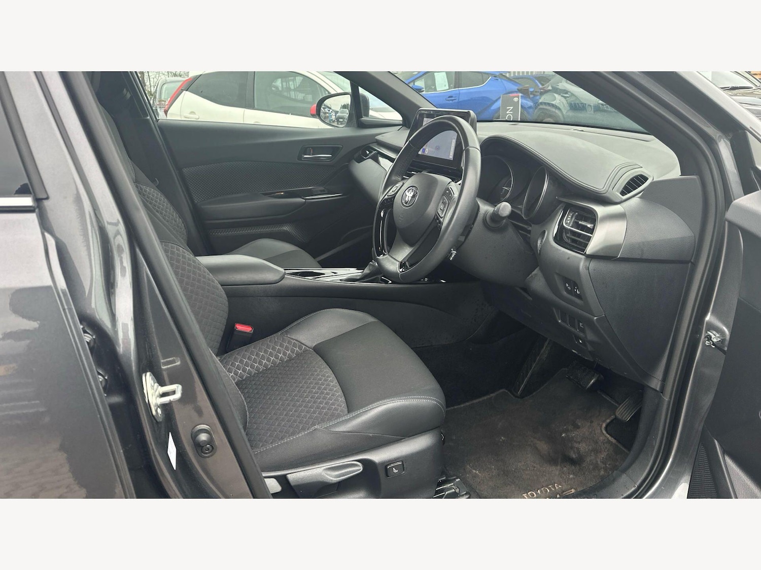 Used Toyota C-HR 2023 for sale - 78072077: Photo 13