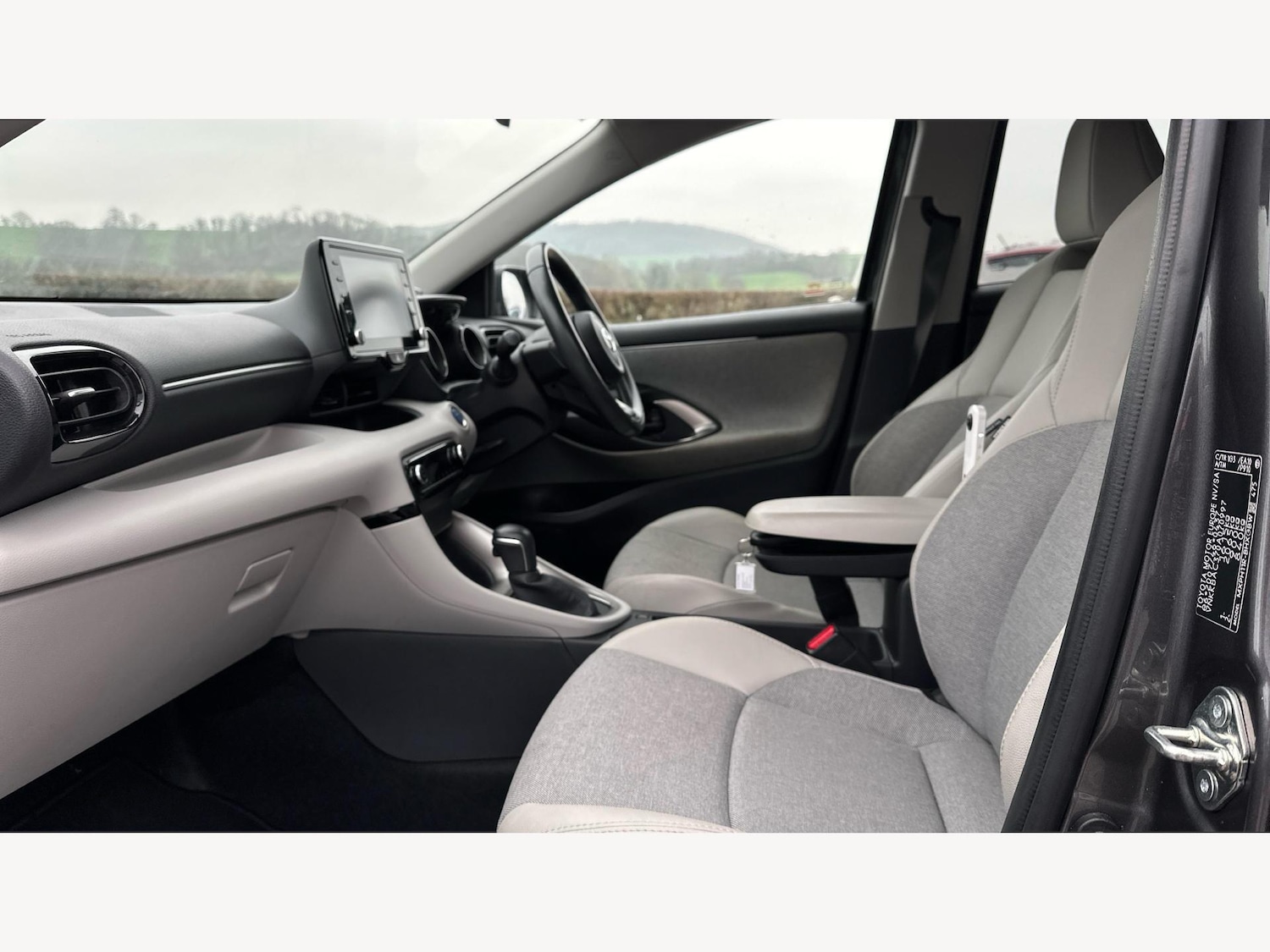 Used Toyota Yaris for sale - 77314591: Photo 12