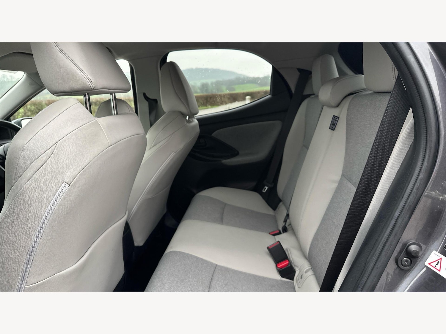 Used Toyota Yaris for sale - 77314591: Photo 15