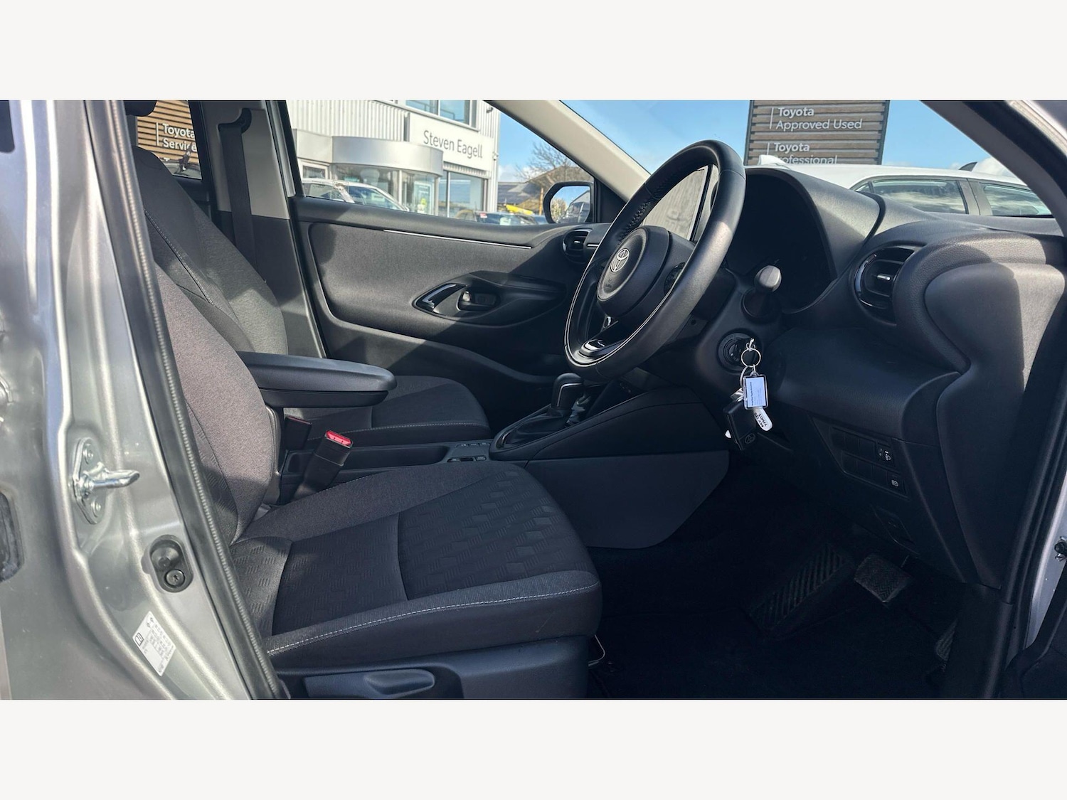 Used Toyota Yaris for sale - 78215136: Photo 13