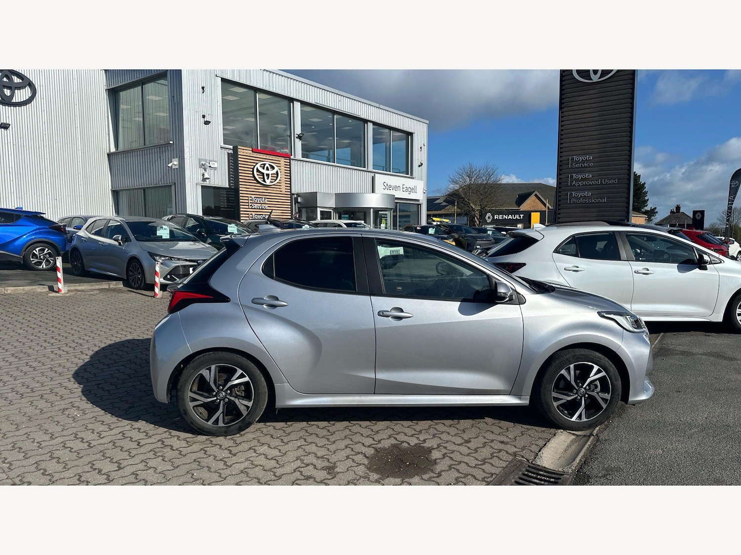 Used Toyota Yaris for sale - 78215136: Photo 18