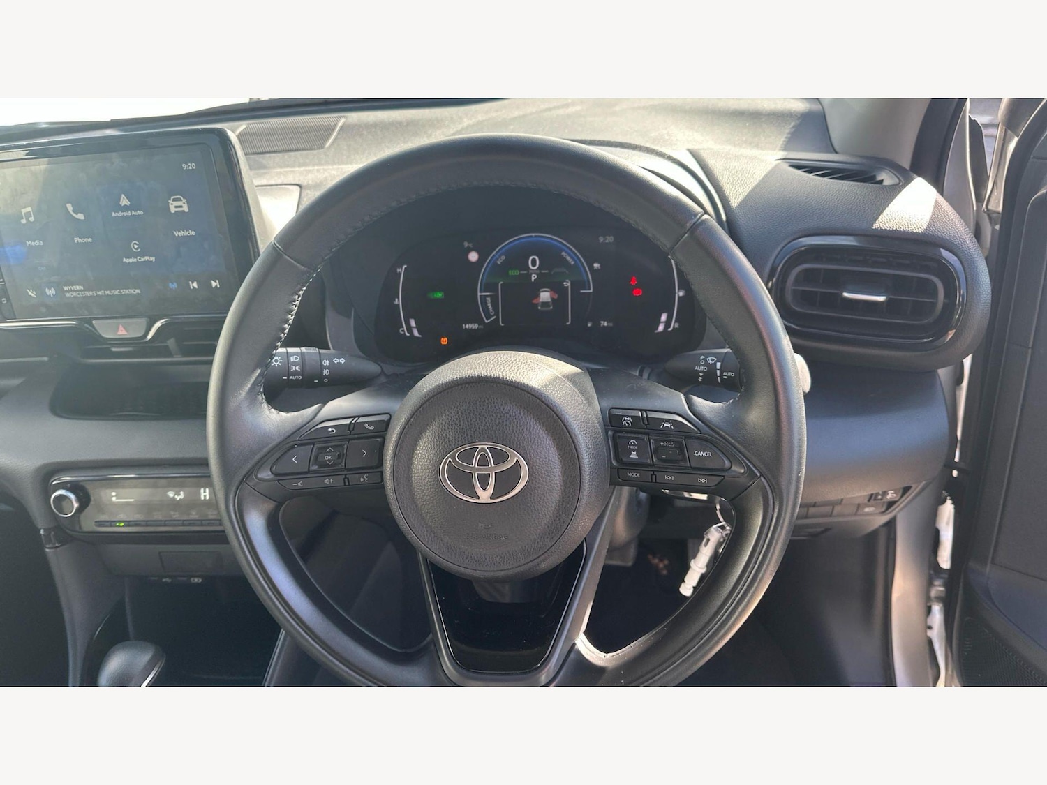 Used Toyota Yaris for sale - 78215136: Photo 8