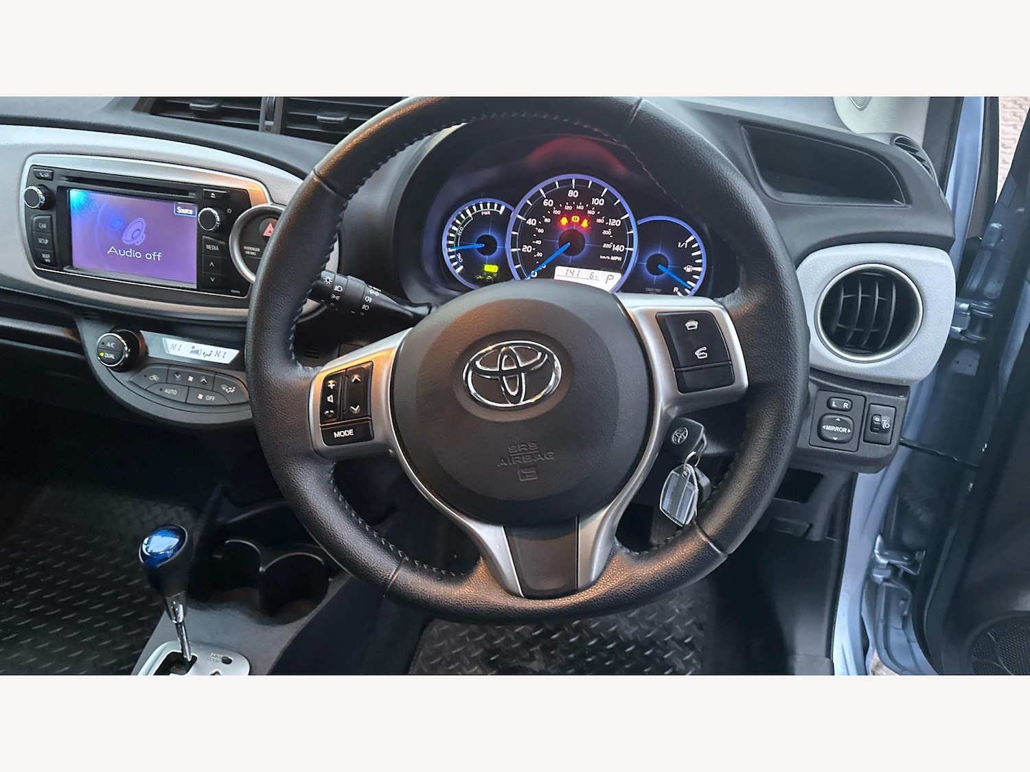 Used Toyota Yaris 2013 for sale - 77455845: Photo 10