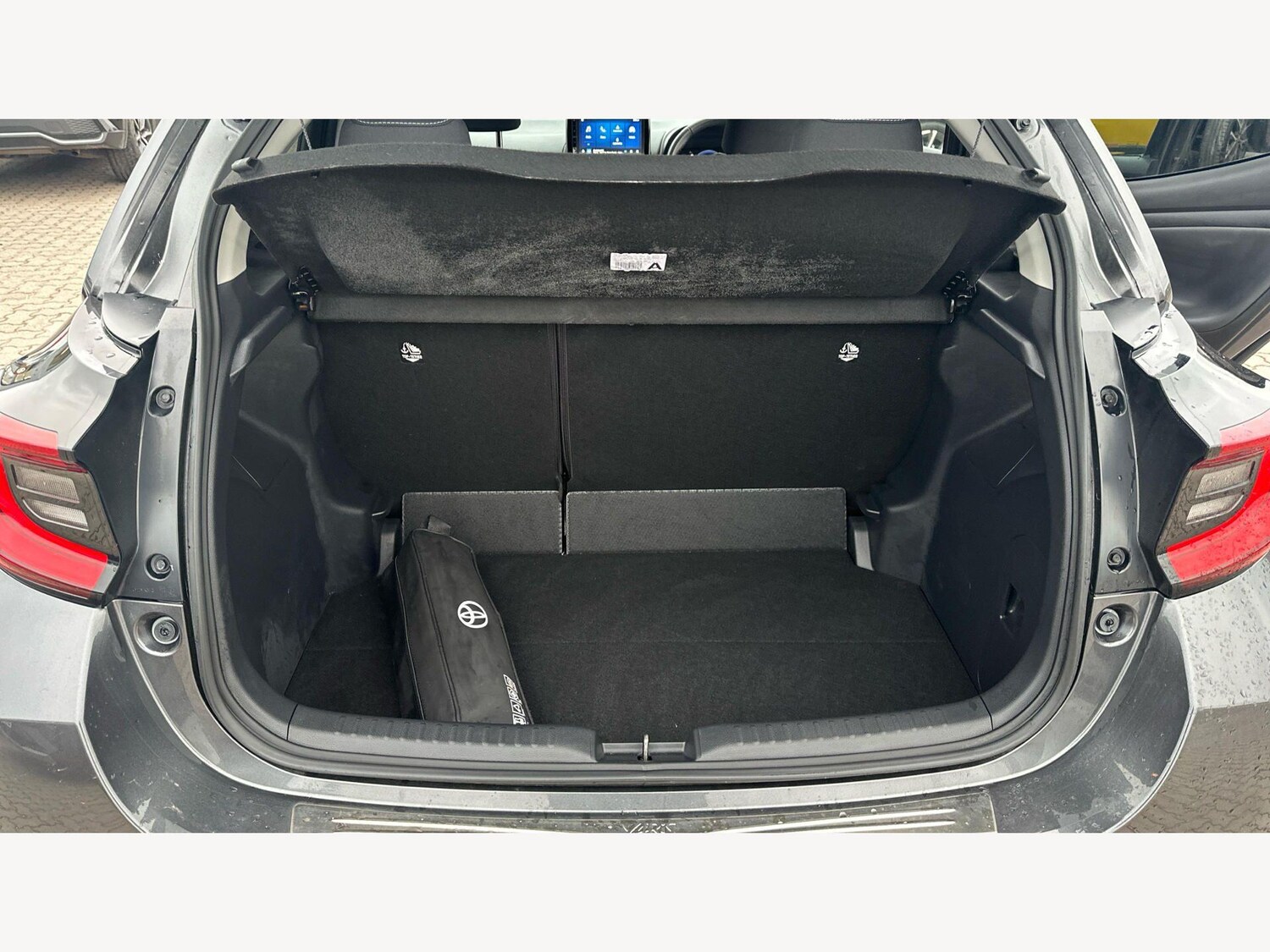 Used Toyota Yaris for sale - 77793720: Photo 16