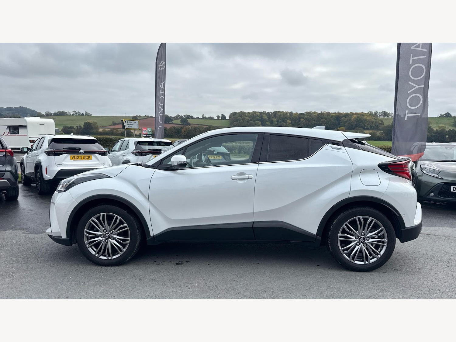 Used Toyota C-HR 2022 for sale - 76398618: Photo 19