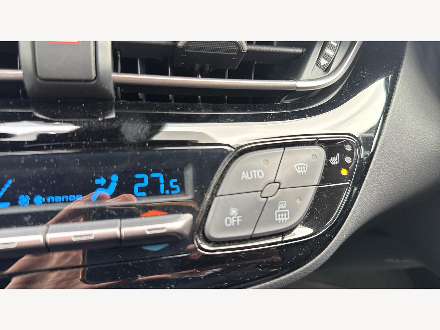 Used Toyota C-HR 2022 for sale - 76398618: Photo 27