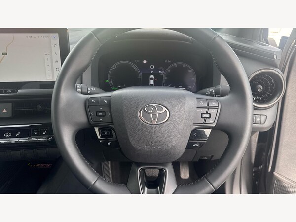 Used Toyota C-HR 2024 for sale - 75991203: Photo 10