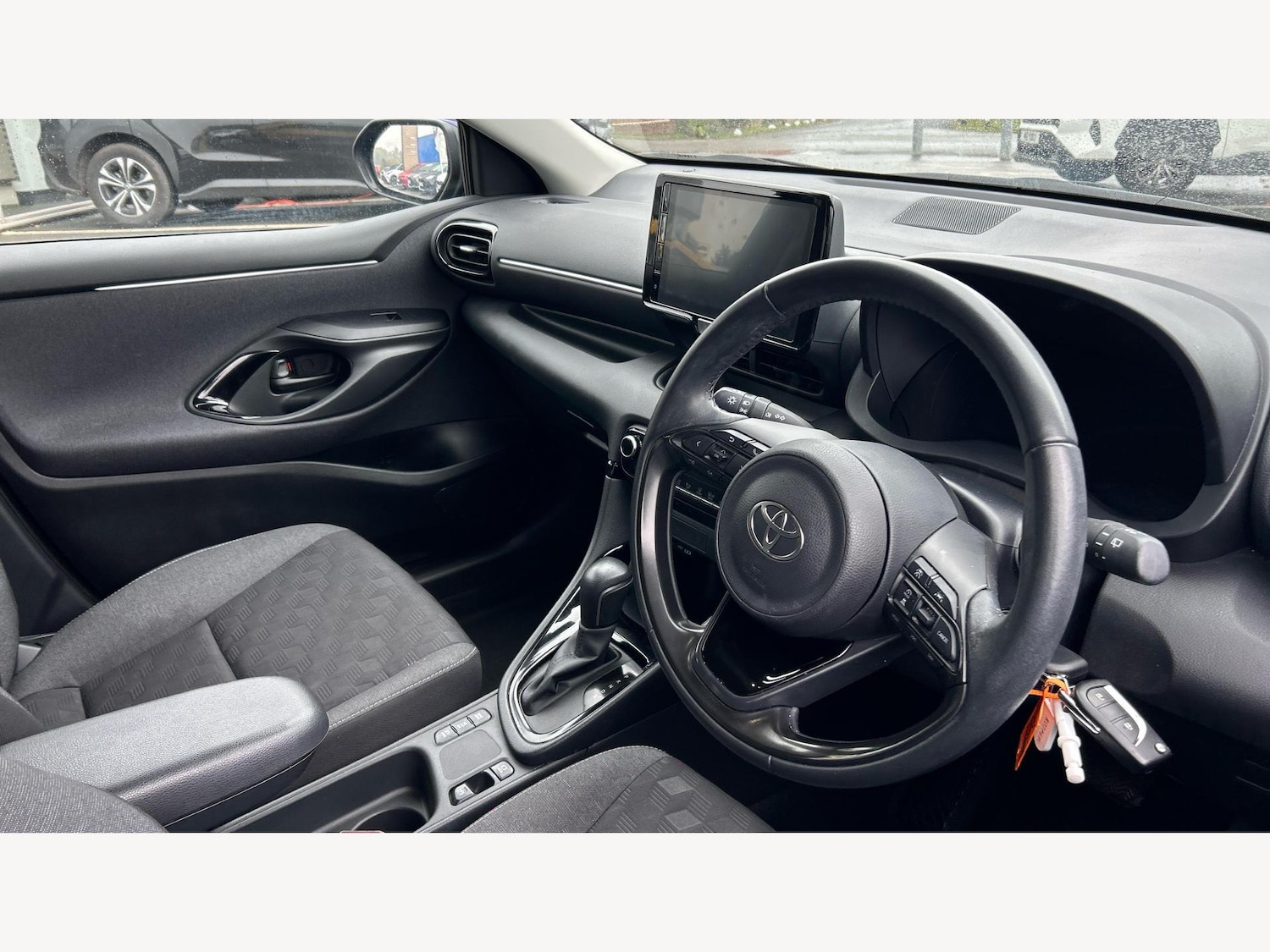Used Toyota Yaris 2024 for sale - 76296107: Photo 13