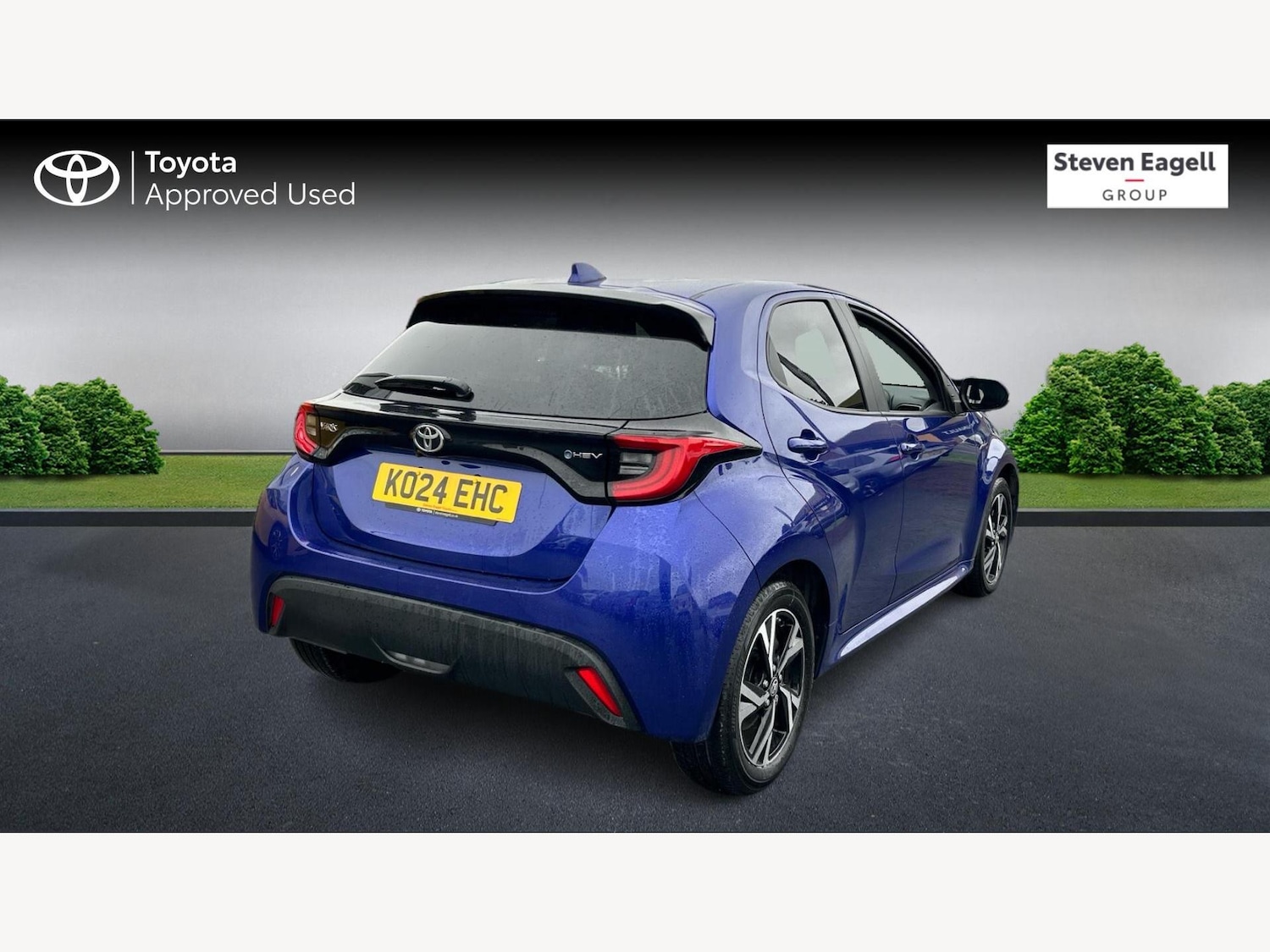 Used Toyota Yaris 2024 for sale - 76296107: Photo 2
