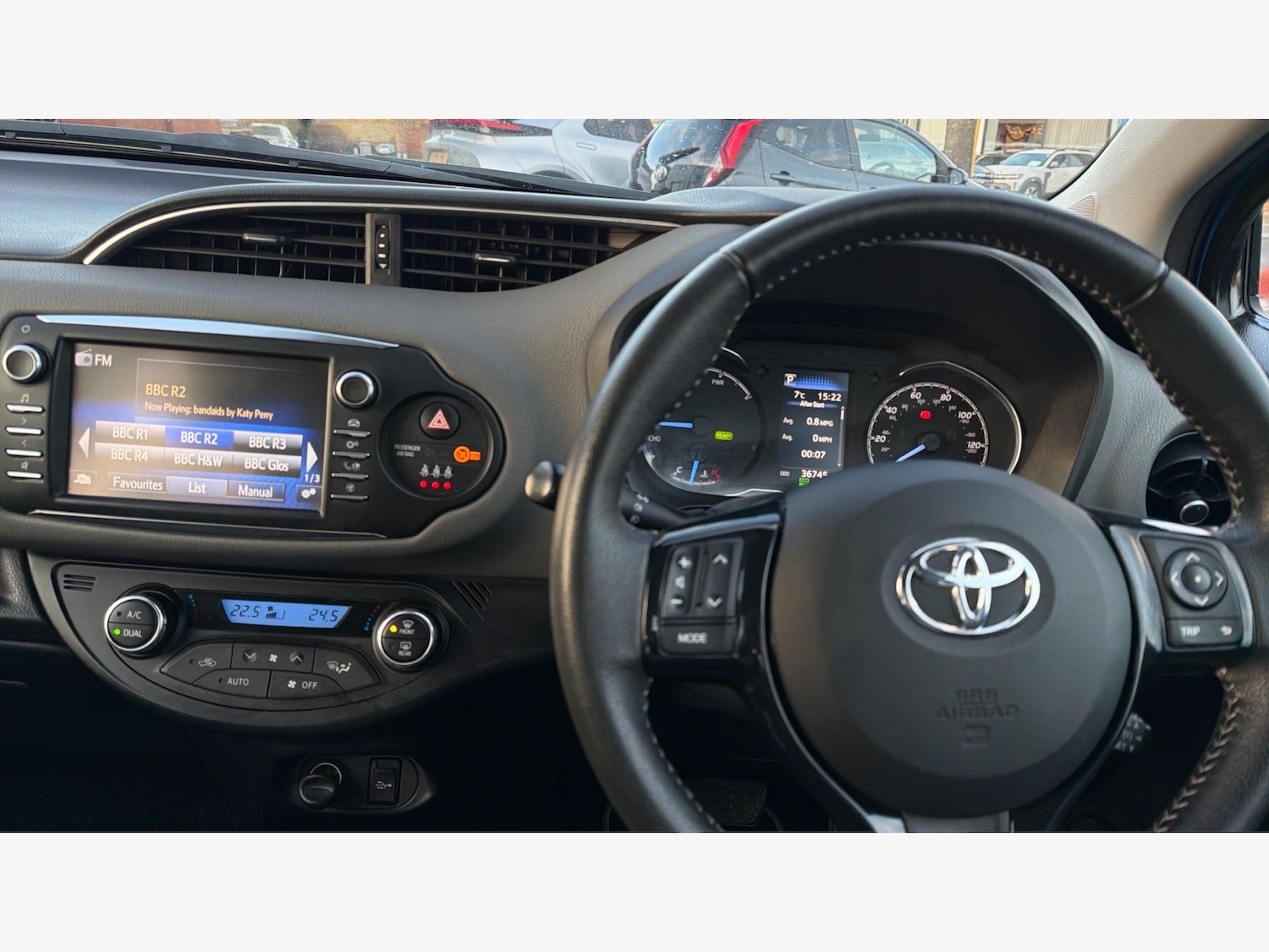 Used Toyota Yaris for sale - 77049732: Photo 10