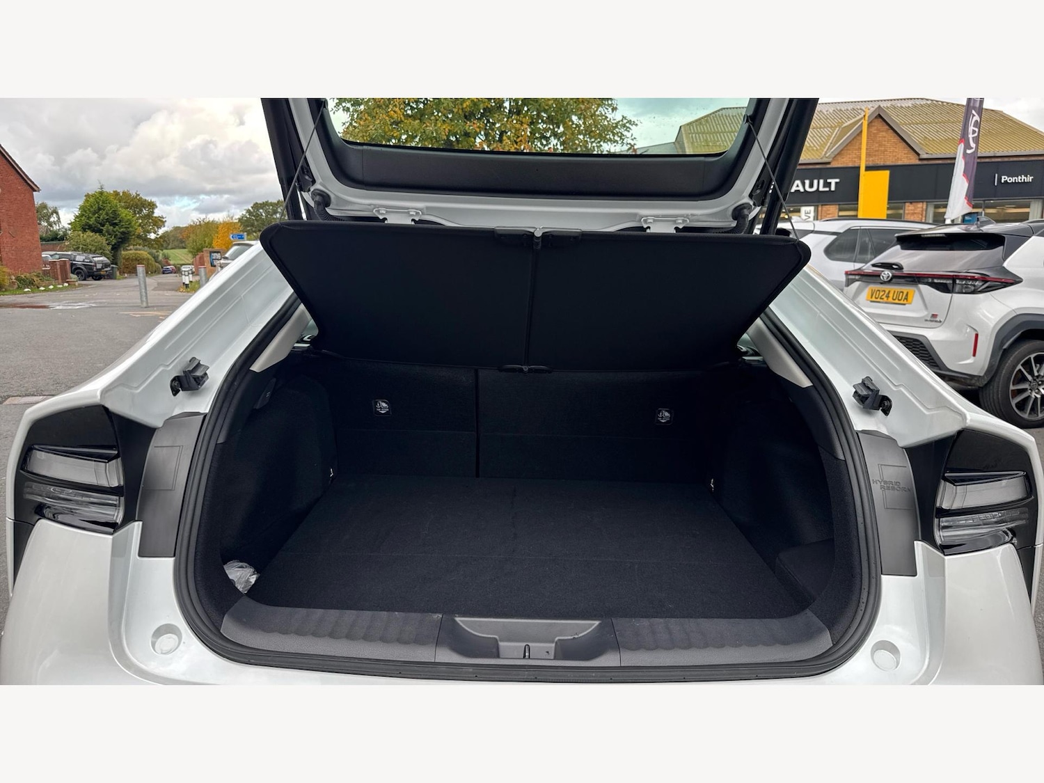 Used Toyota Prius 2025 for sale - 76397910: Photo 16