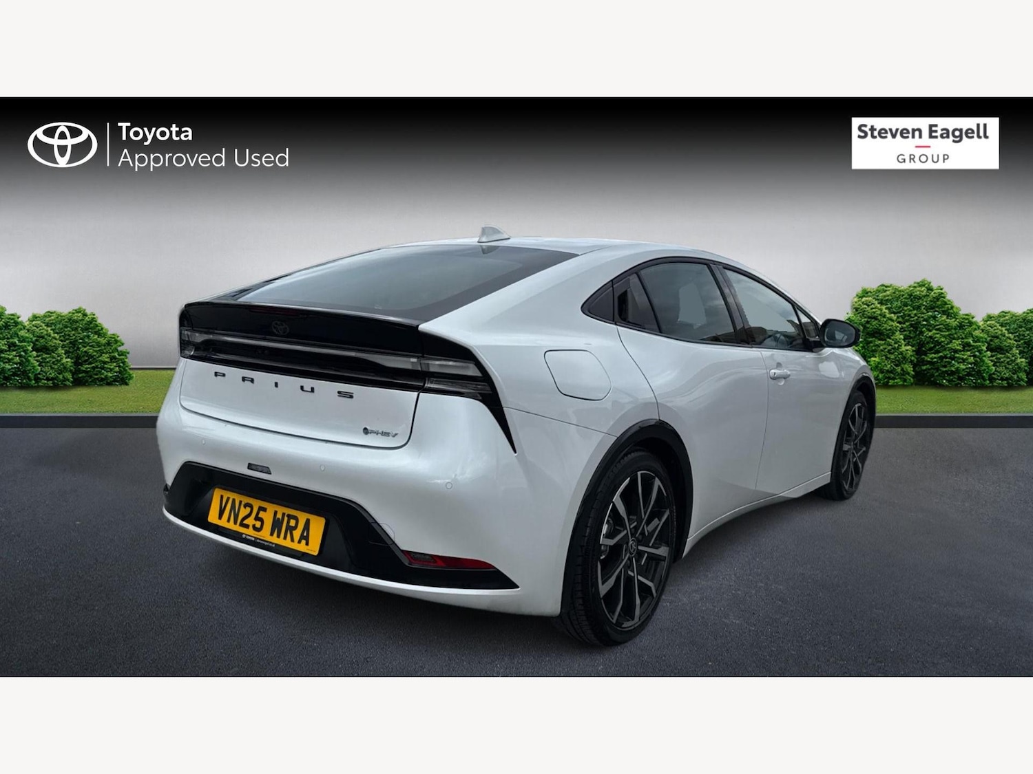 Used Toyota Prius 2025 for sale - 76397910: Photo 2