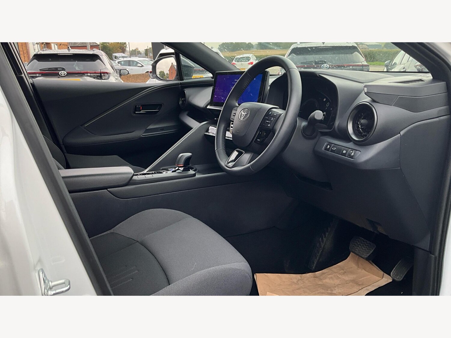 Used Toyota C-HR 2024 for sale - 75989896: Photo 13