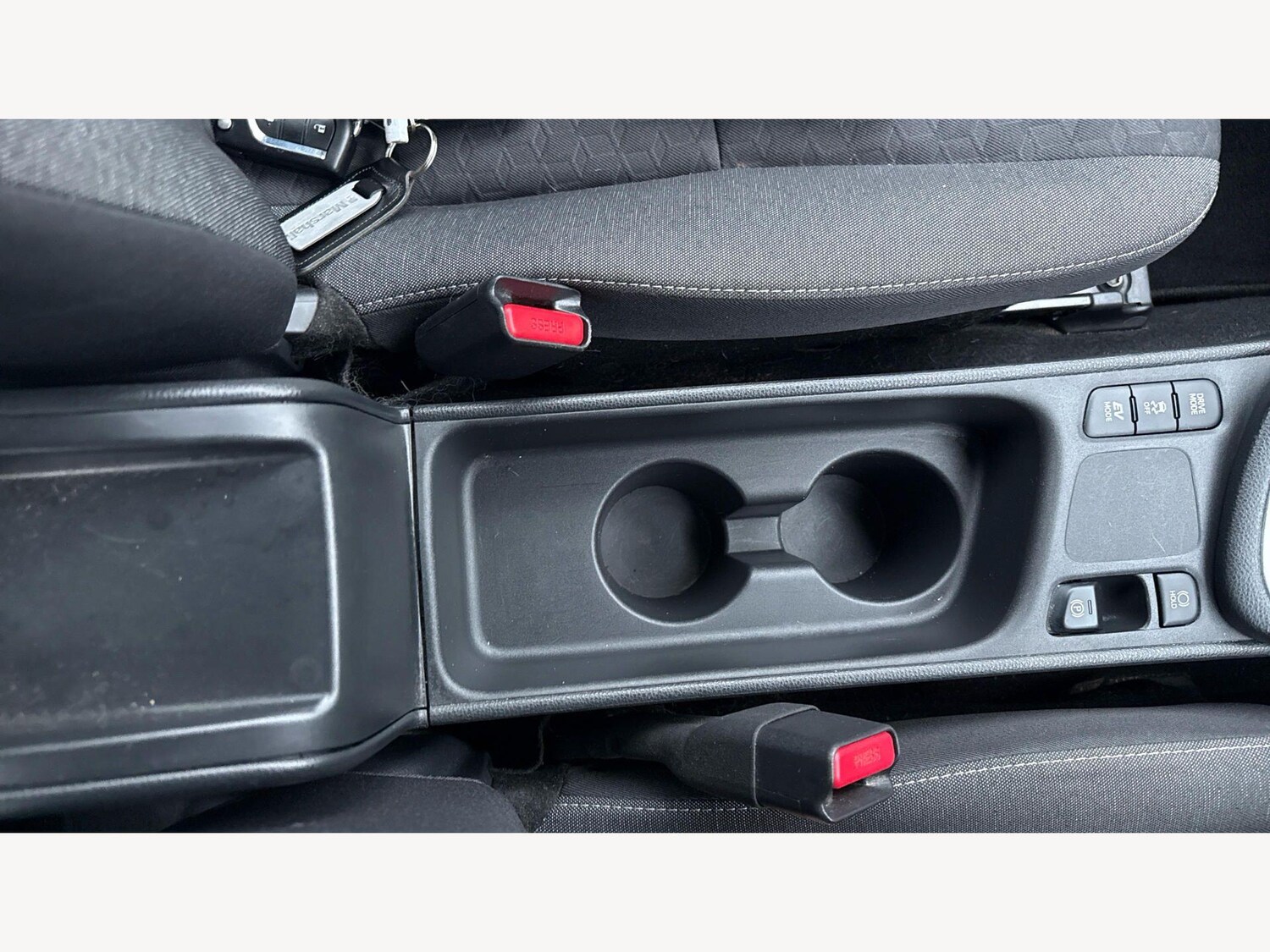 Used Toyota Yaris for sale - 77808787: Photo 31