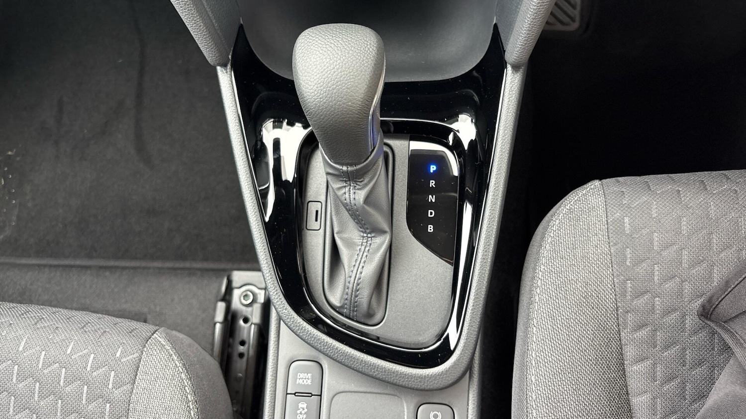 Used Toyota Yaris Cross 2025 for sale - 76398128: Photo 42