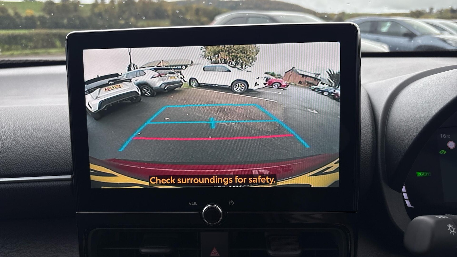 Used Toyota Yaris Cross 2025 for sale - 76398128: Photo 49