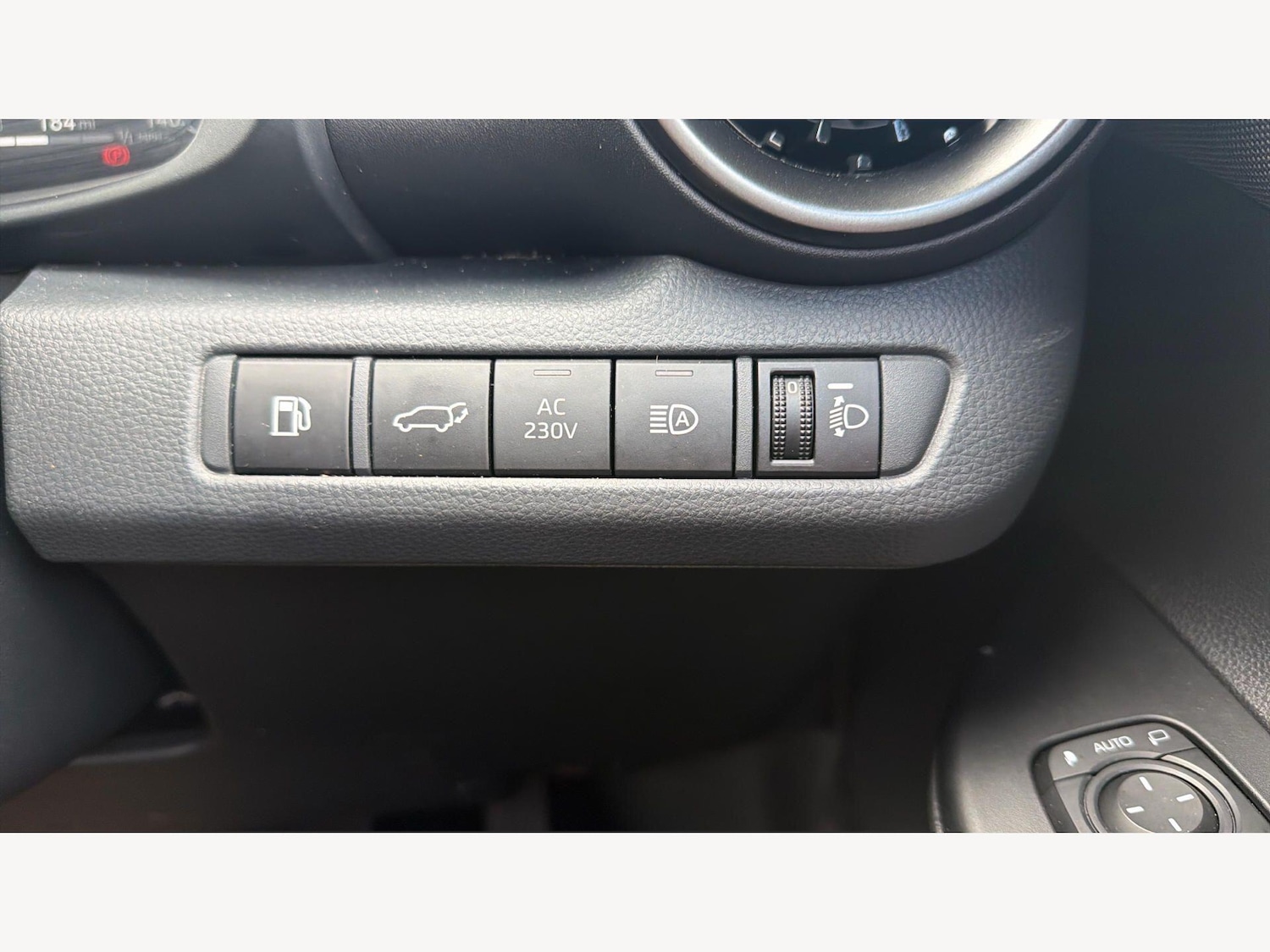 Used Toyota C-HR for sale - 78220272: Photo 37