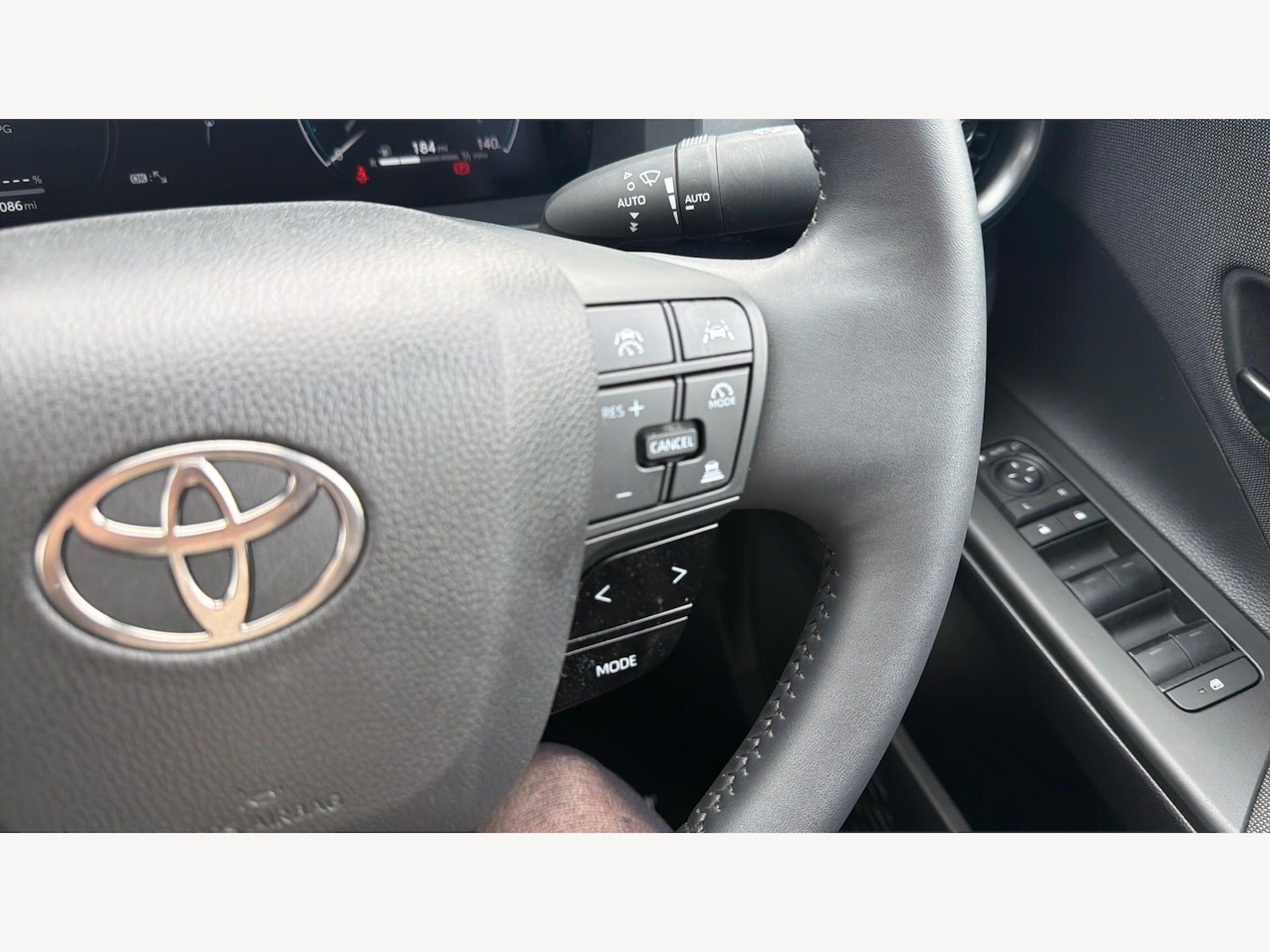 Used Toyota C-HR for sale - 78220272: Photo 38