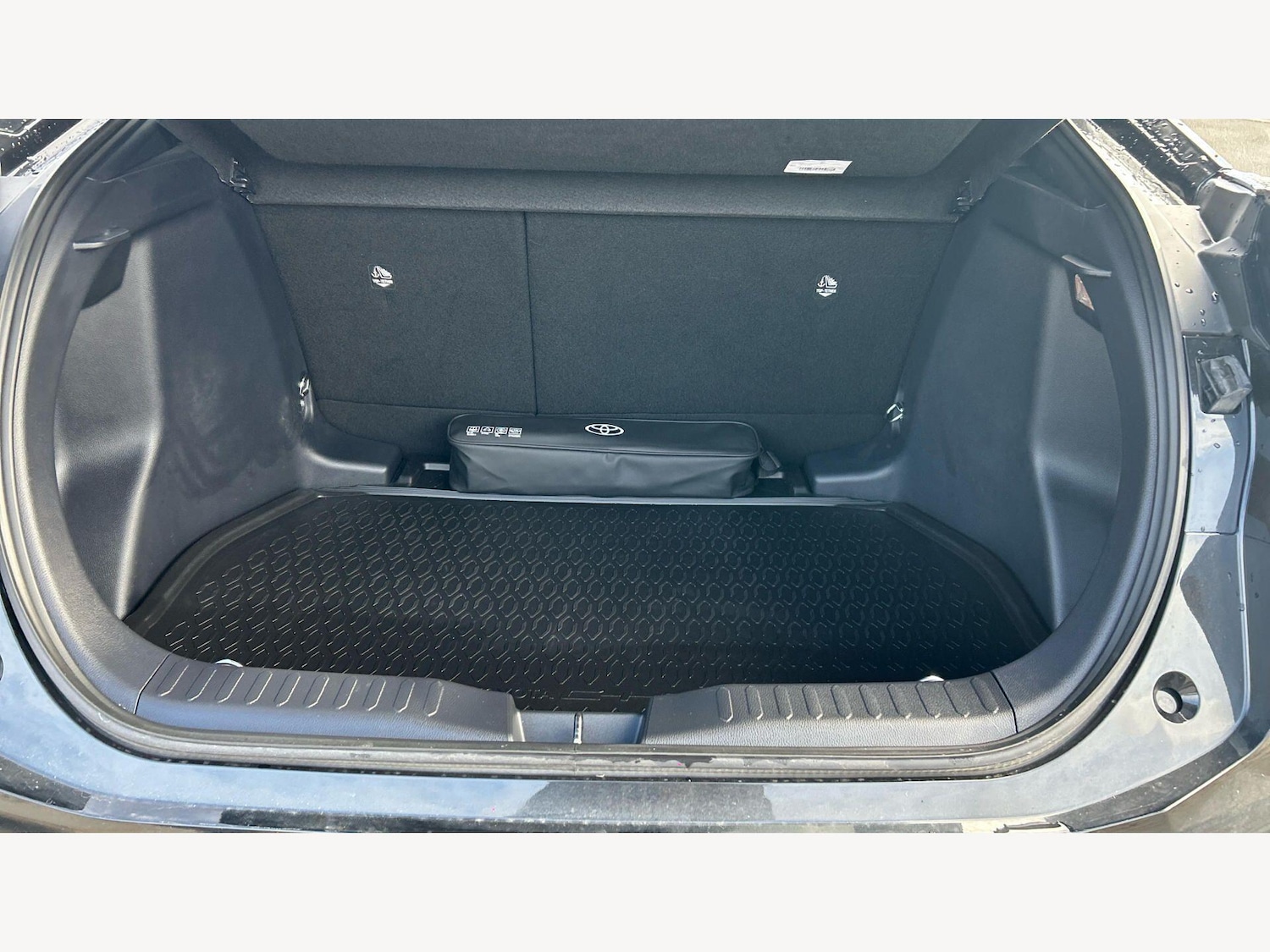 Used Toyota C-HR 2023 for sale - 78058393: Photo 16