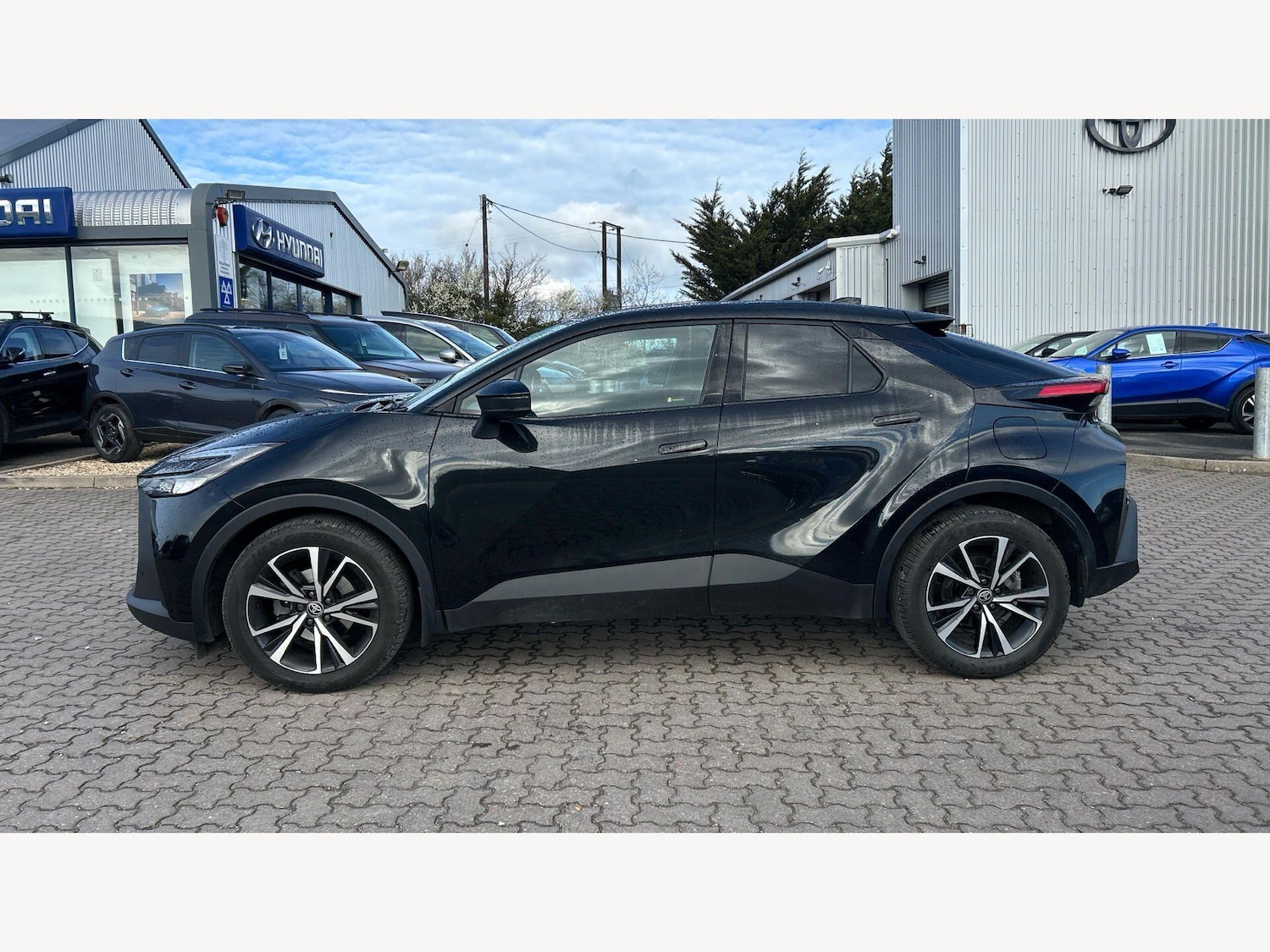 Used Toyota C-HR 2023 for sale - 78058393: Photo 19