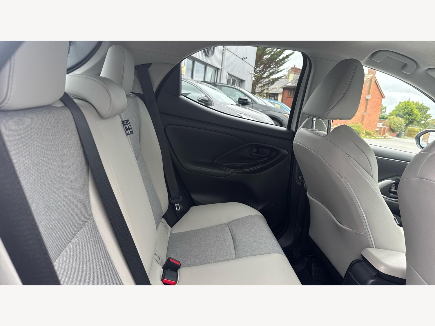 Used Toyota Yaris 2022 for sale - 76247035: Photo 14