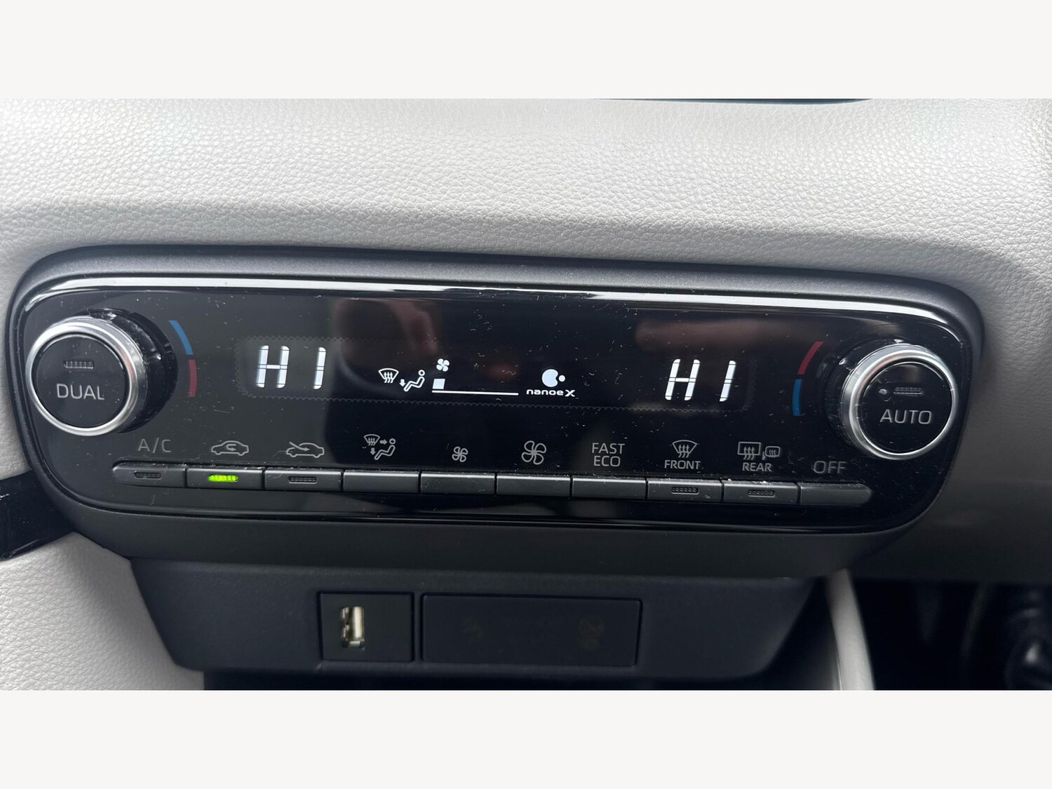 Used Toyota Yaris 2022 for sale - 76247035: Photo 22