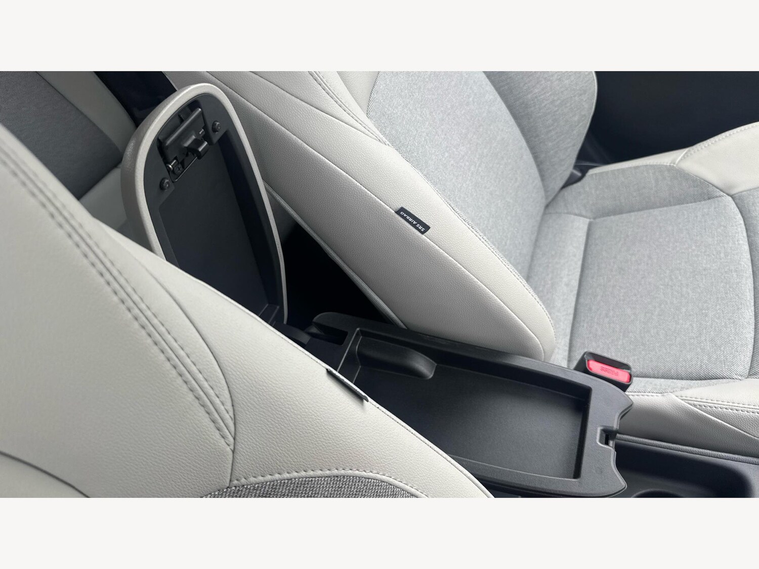 Used Toyota Yaris 2022 for sale - 76247035: Photo 27