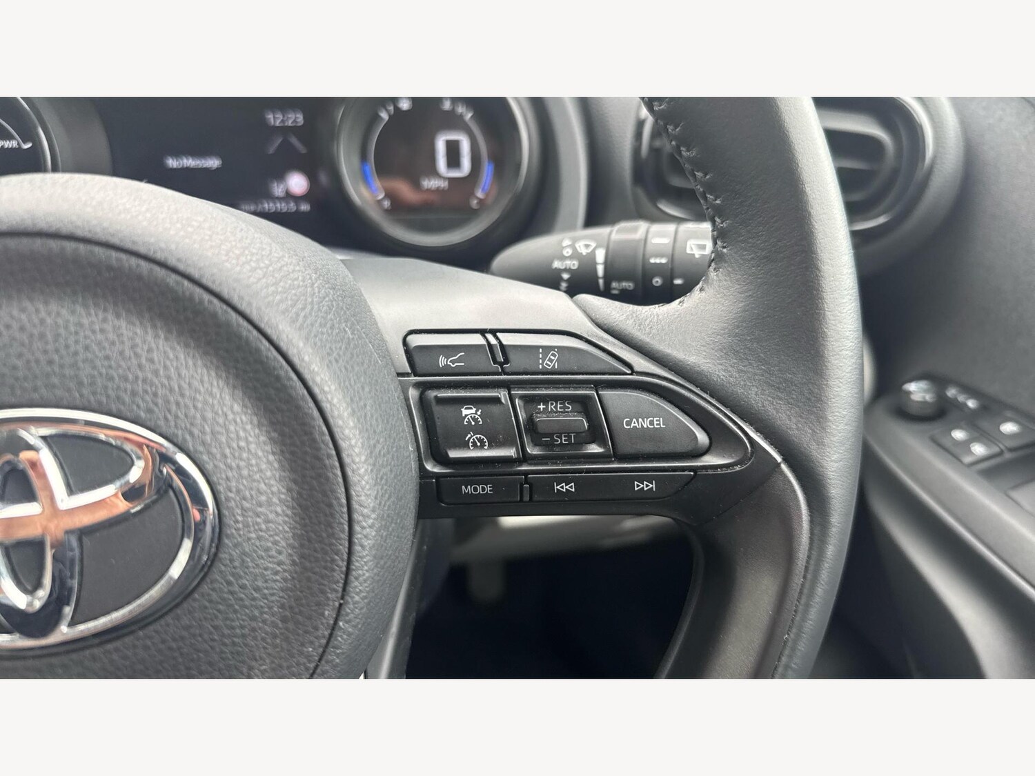 Used Toyota Yaris 2022 for sale - 76247035: Photo 31