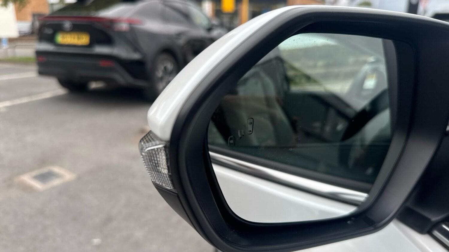 Used Toyota Yaris 2022 for sale - 76247035: Photo 40