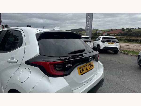 Used Toyota Yaris 2022 for sale - 76247035: Photo 42