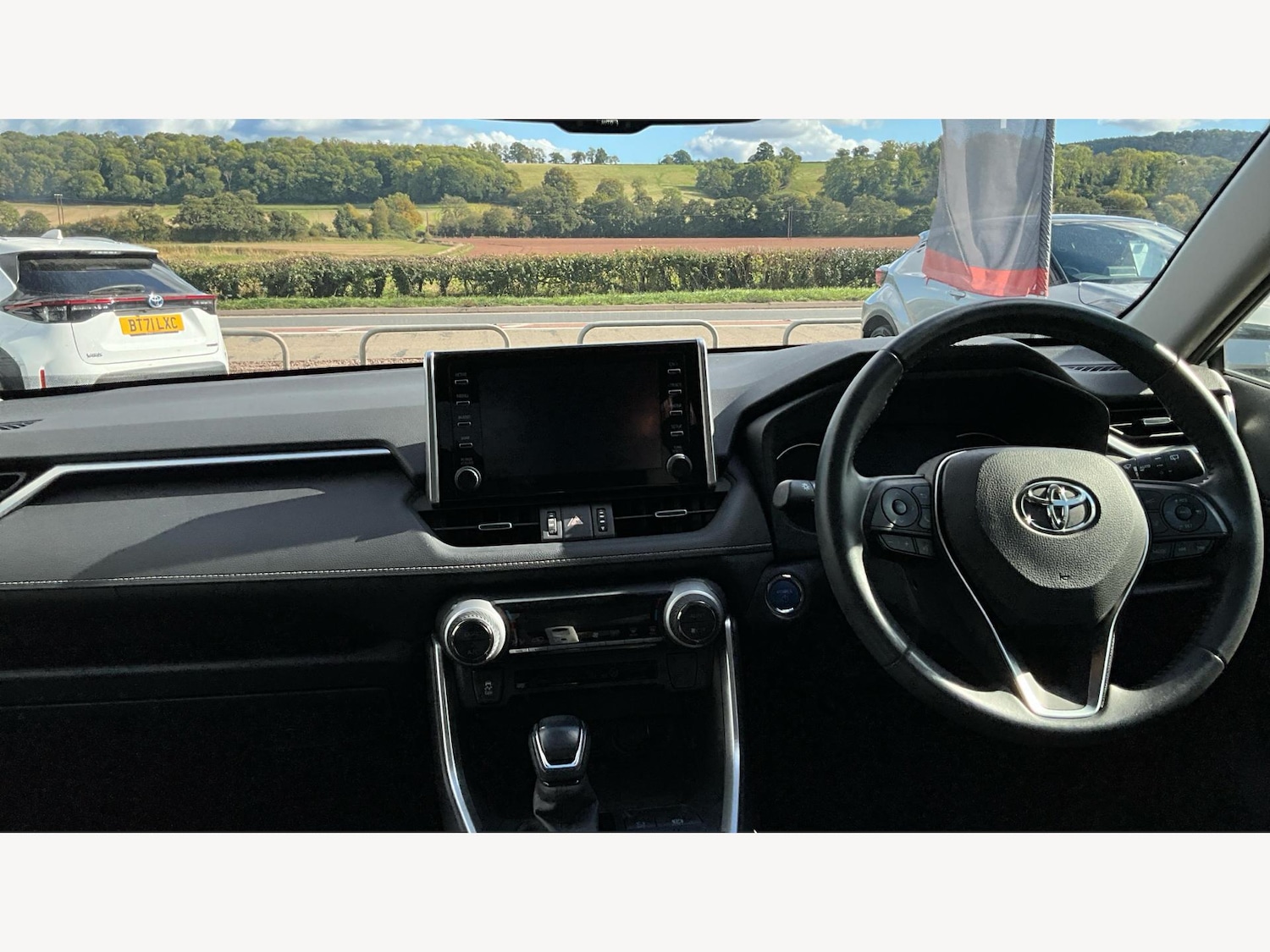Used Toyota RAV4 2021 for sale - 76099120: Photo 7