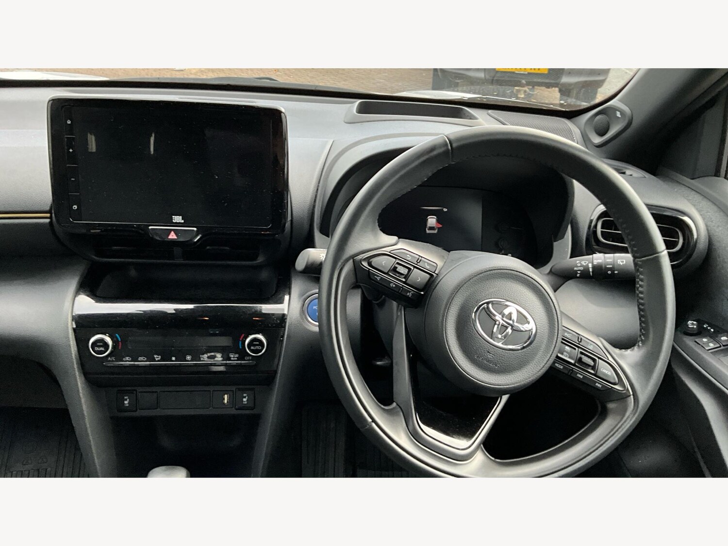 Used Toyota Yaris Cross 2022 for sale - 76607422: Photo 10