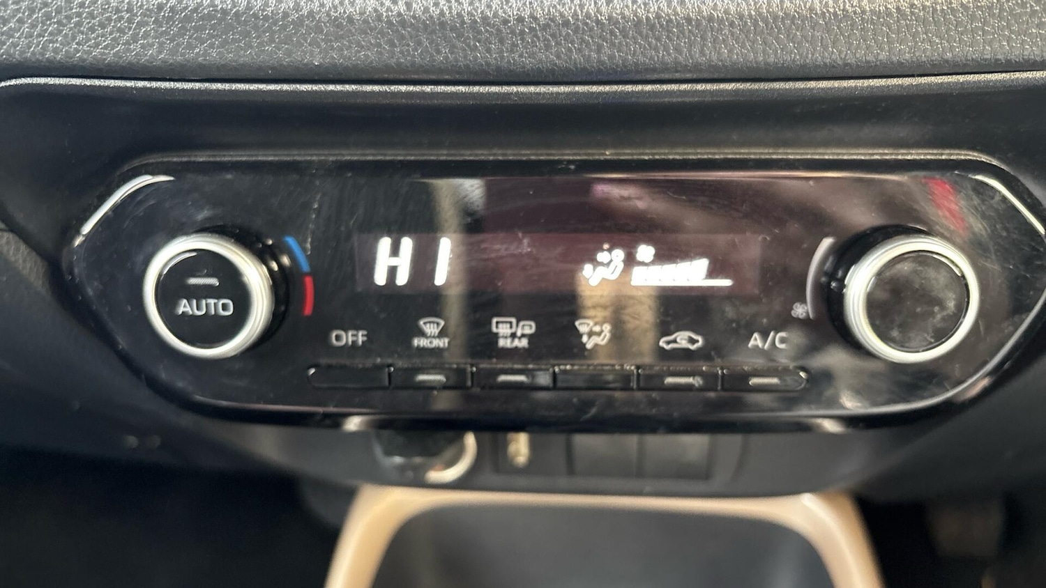 Used Toyota Aygo X 2022 for sale - 77238296: Photo 41