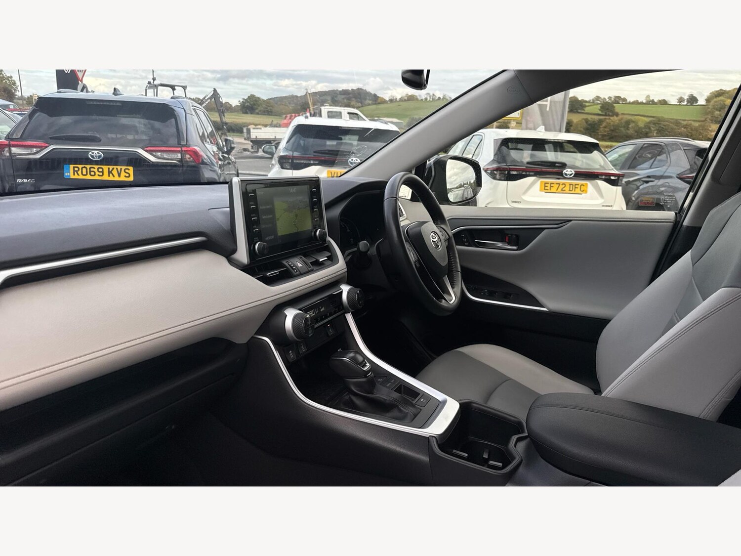 Used Toyota RAV4 for sale - 76484828: Photo 12