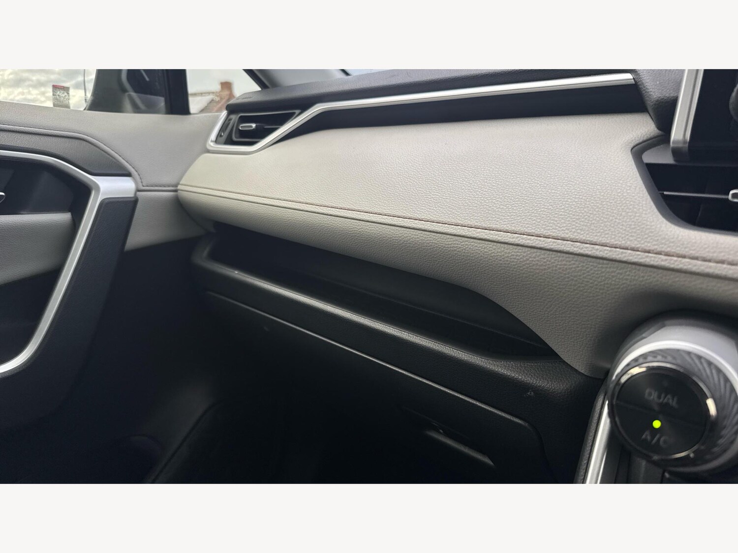 Used Toyota RAV4 for sale - 76484828: Photo 27