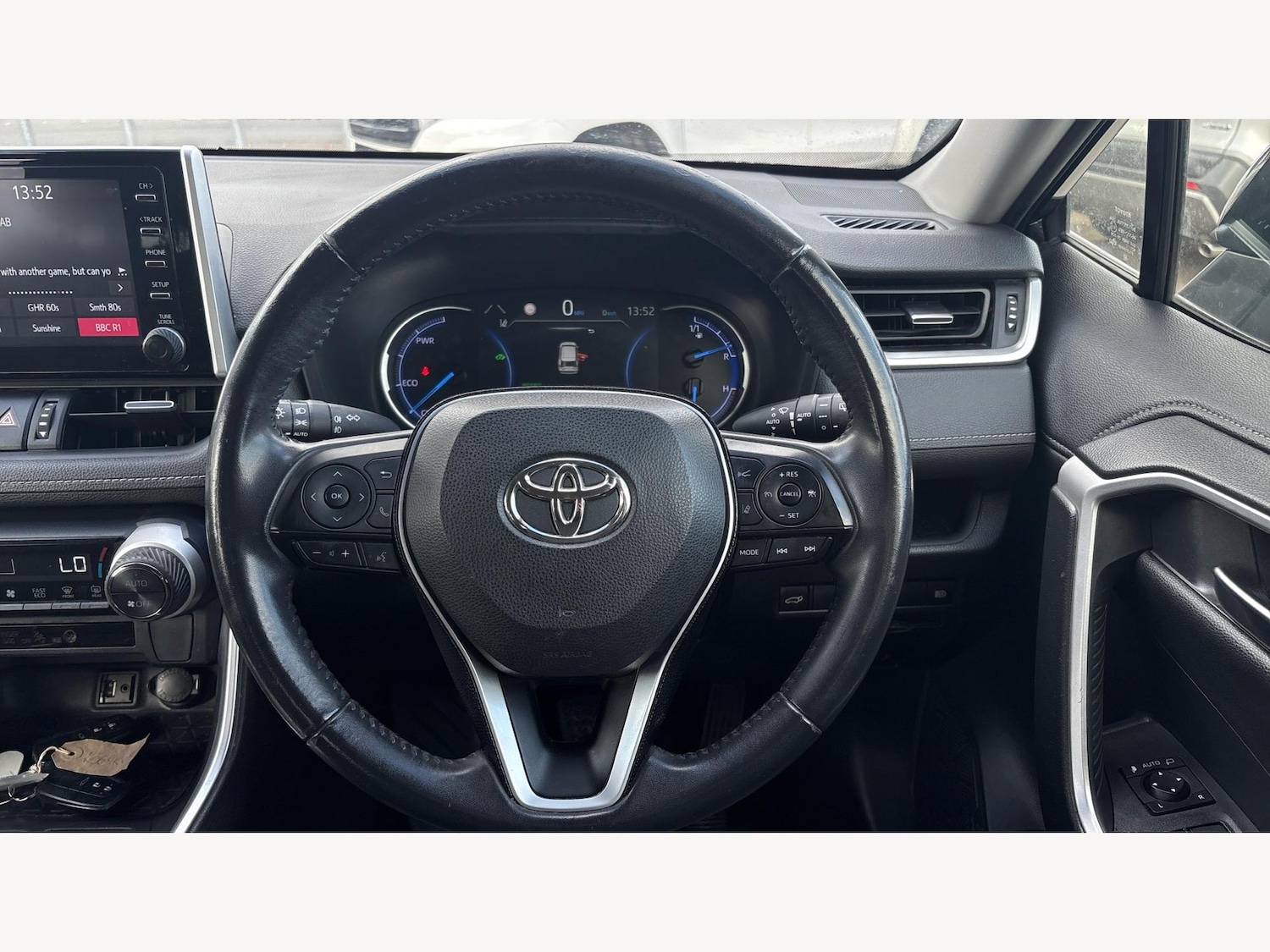 Used Toyota RAV4 2019 for sale - 76522454: Photo 10