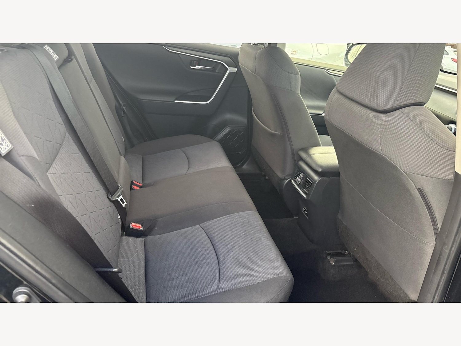 Used Toyota RAV4 2019 for sale - 76522454: Photo 14
