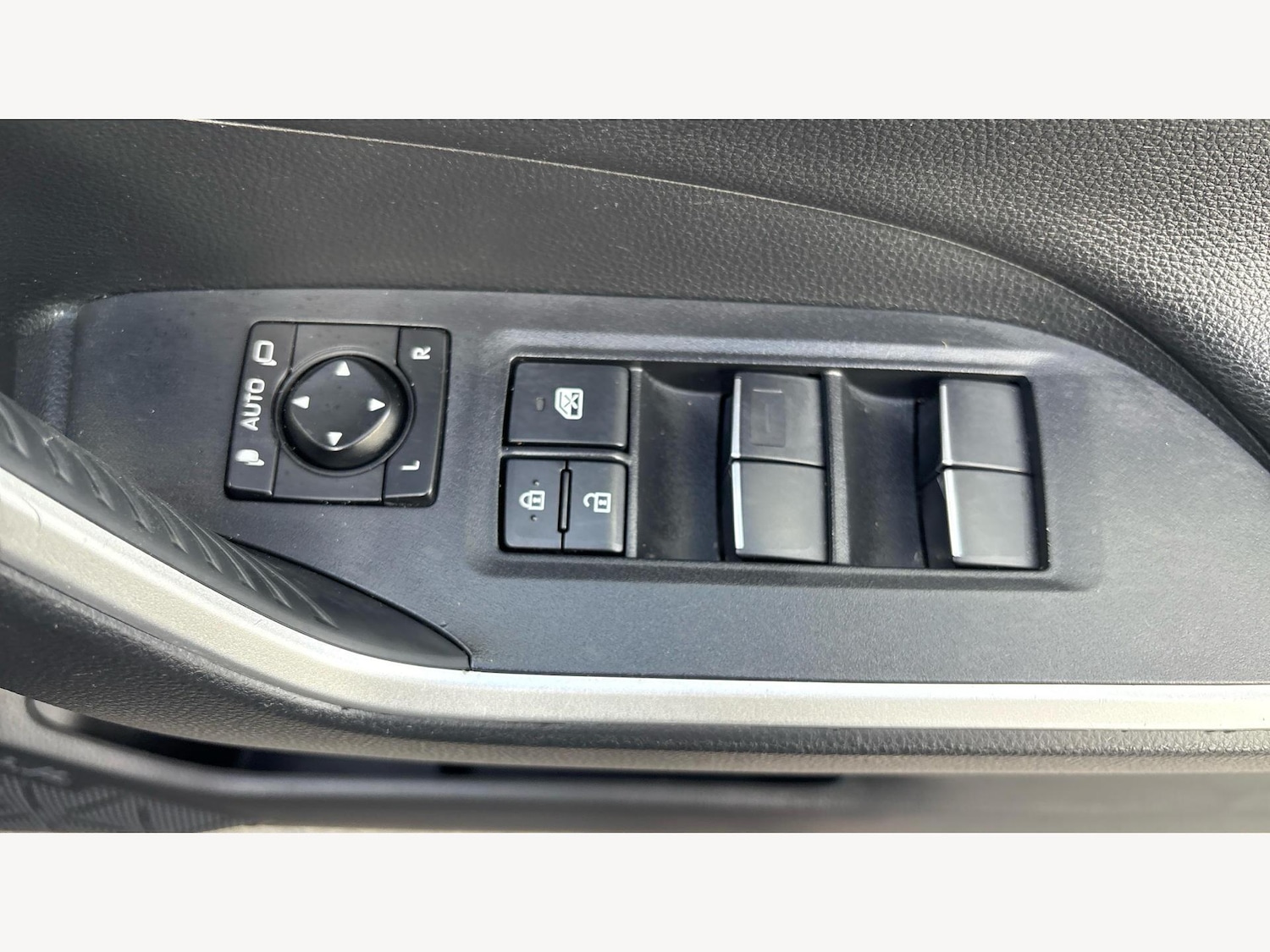 Used Toyota RAV4 2019 for sale - 76522454: Photo 22