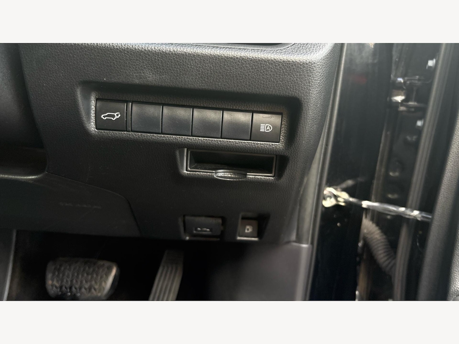 Used Toyota RAV4 2019 for sale - 76522454: Photo 23